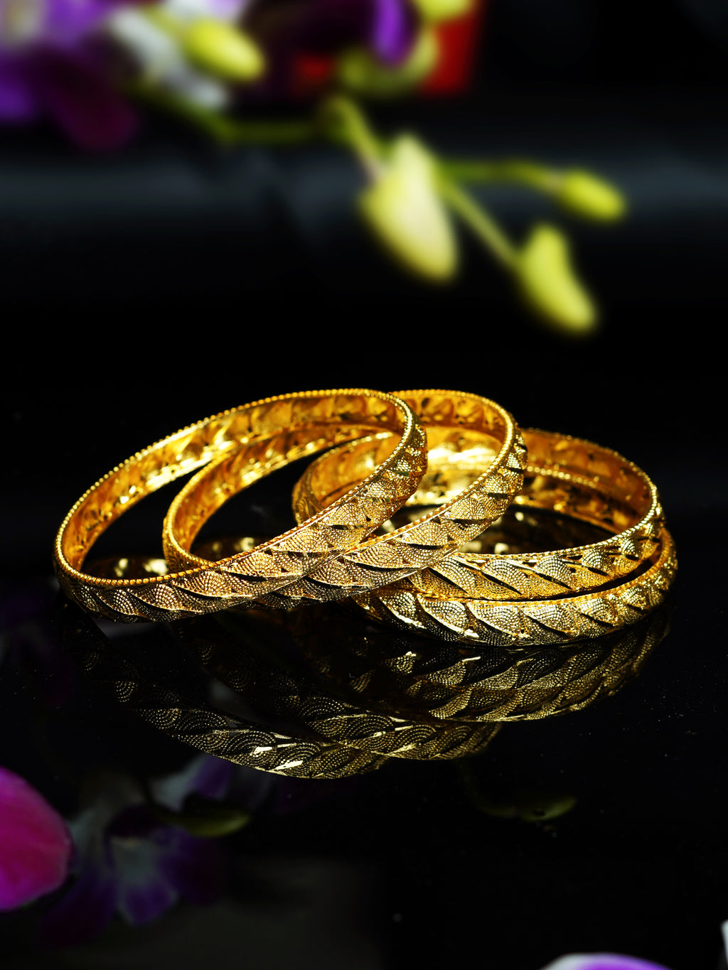 Leaf Pattern Gold Bangle Set
