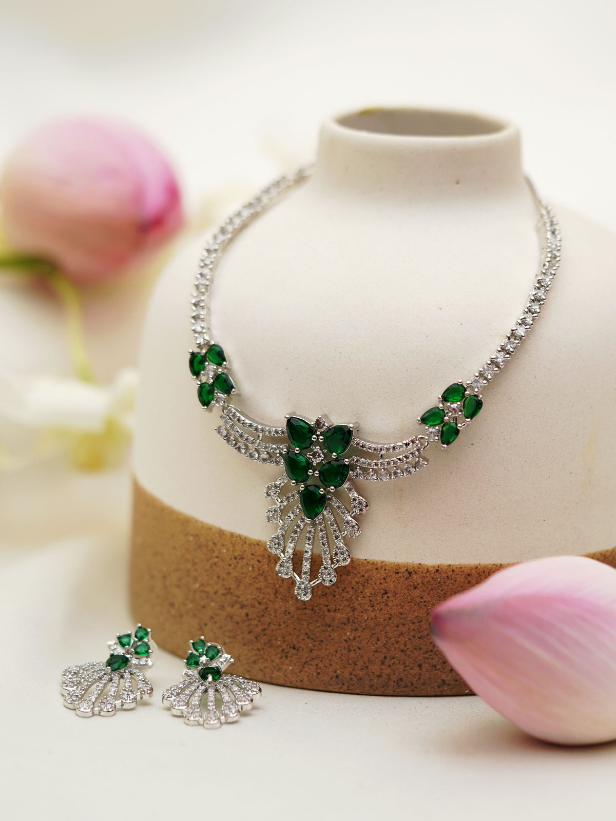 Green Petal Cascade Necklace Set