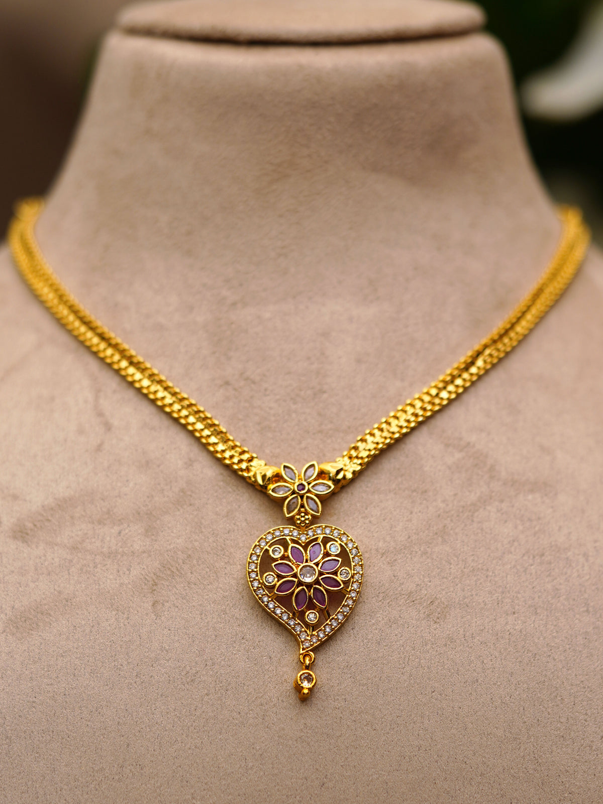 Majenta Floral Heart Pendant Necklace