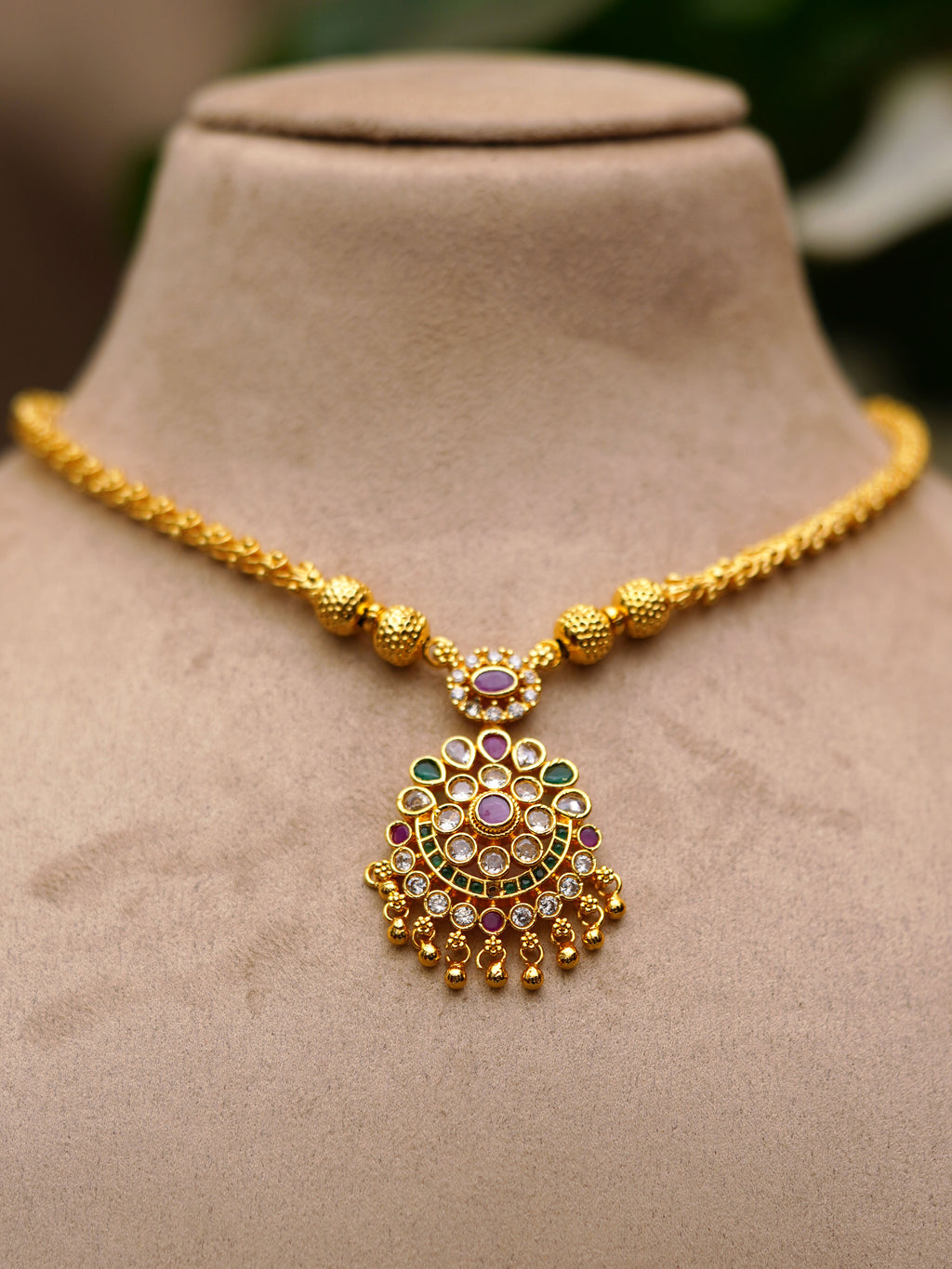 Regal Floral Medallion Necklace