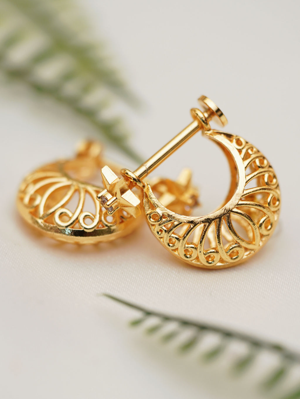 Sculpted Swirl Hoop Earrings