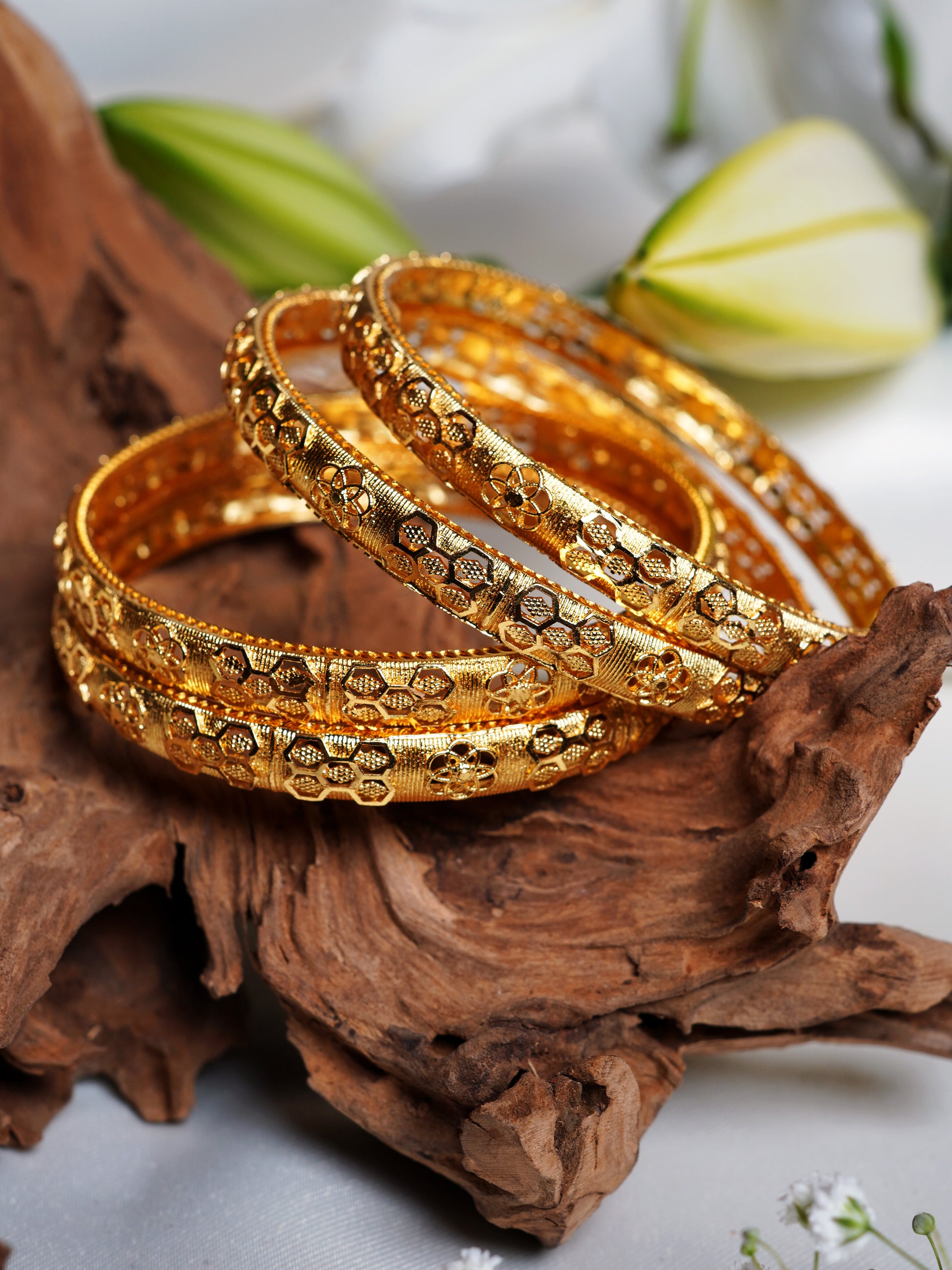 Floral Honeycomb Gold Bangle Set