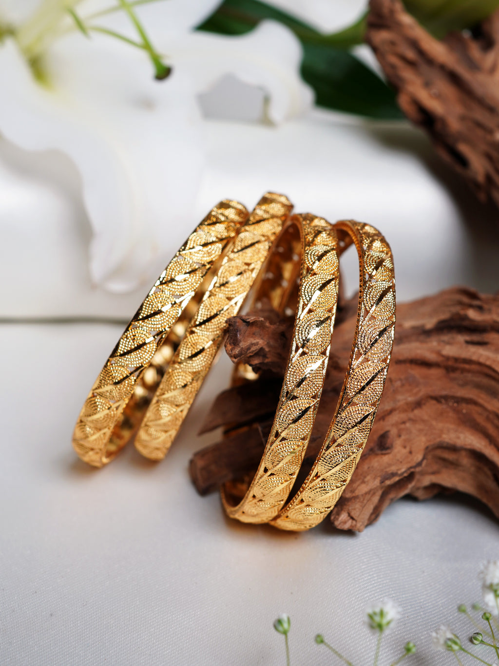 Leaf Texture Gold Bangle Set