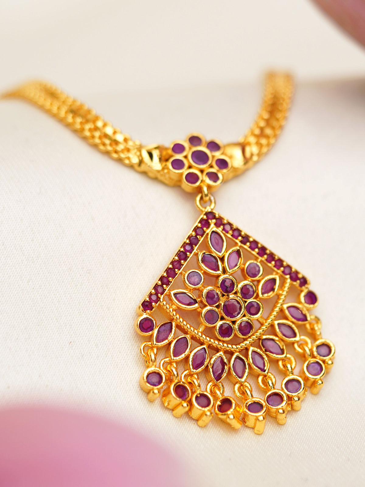 Majenta Filigree Fringe Pendant Necklace