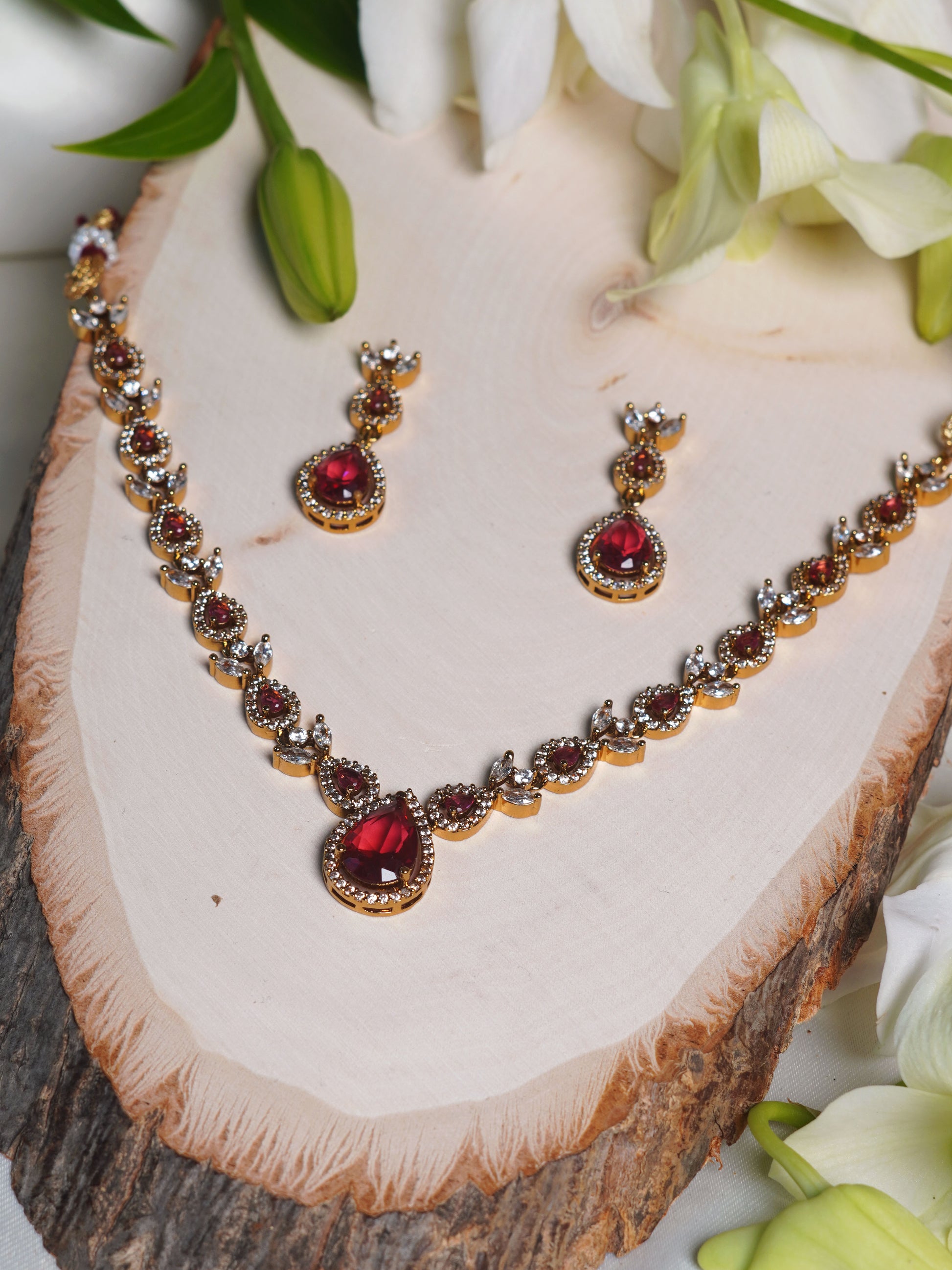 Crimson Teardrop Vine Necklace Set