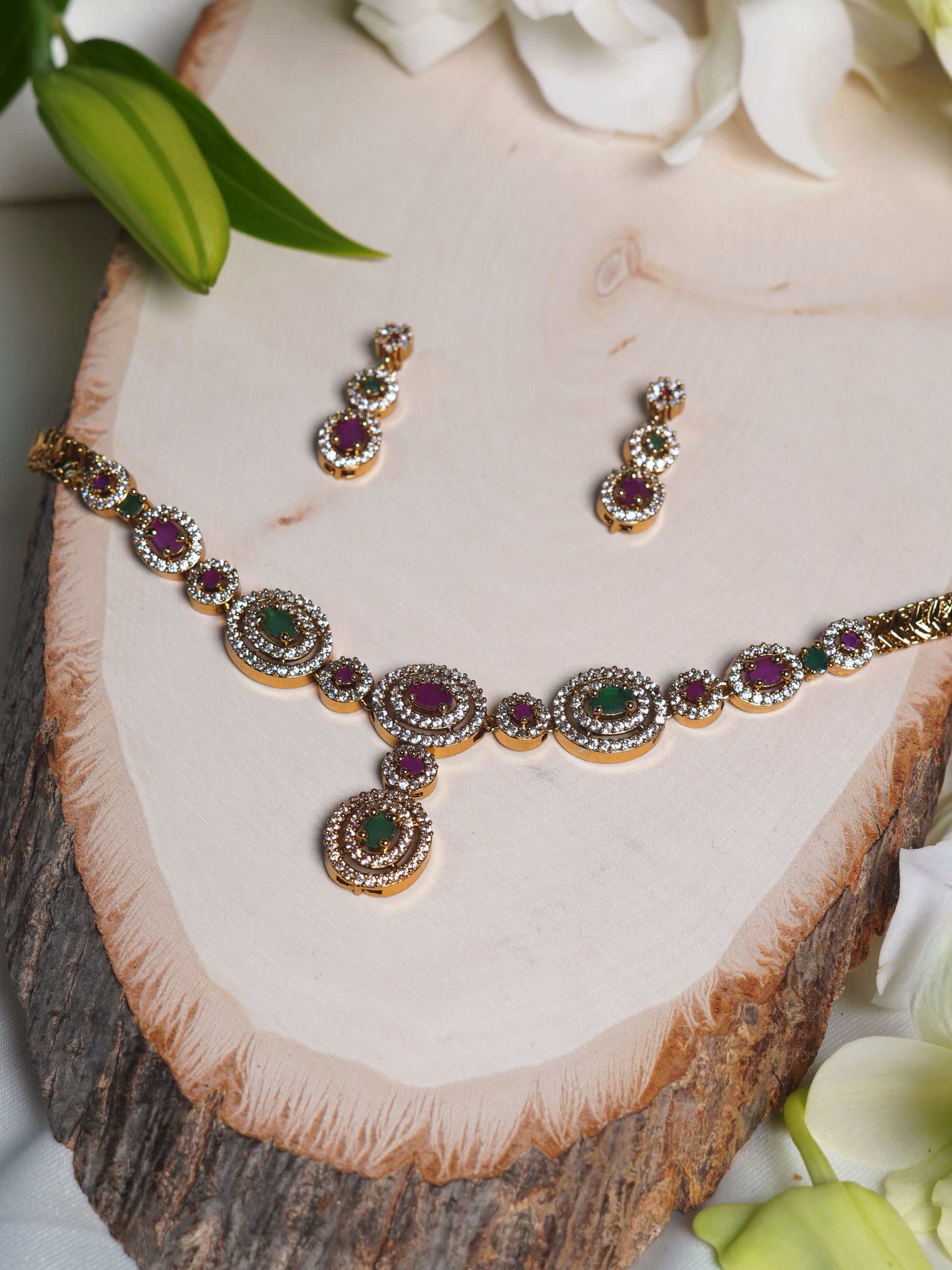 Pastel Halo Crystal Necklace Set