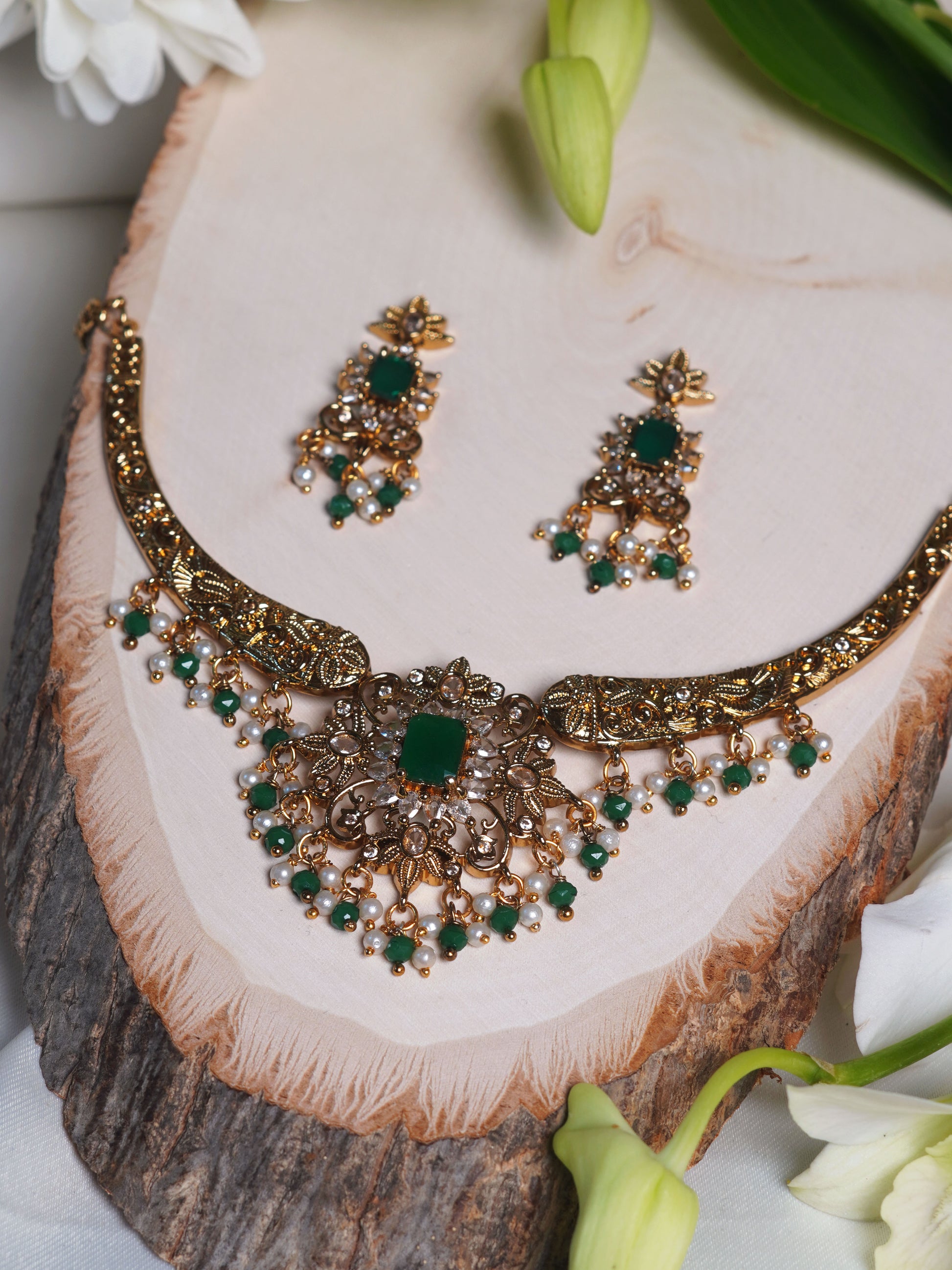 Emerald-Tone Heritage Kundan Necklace Set