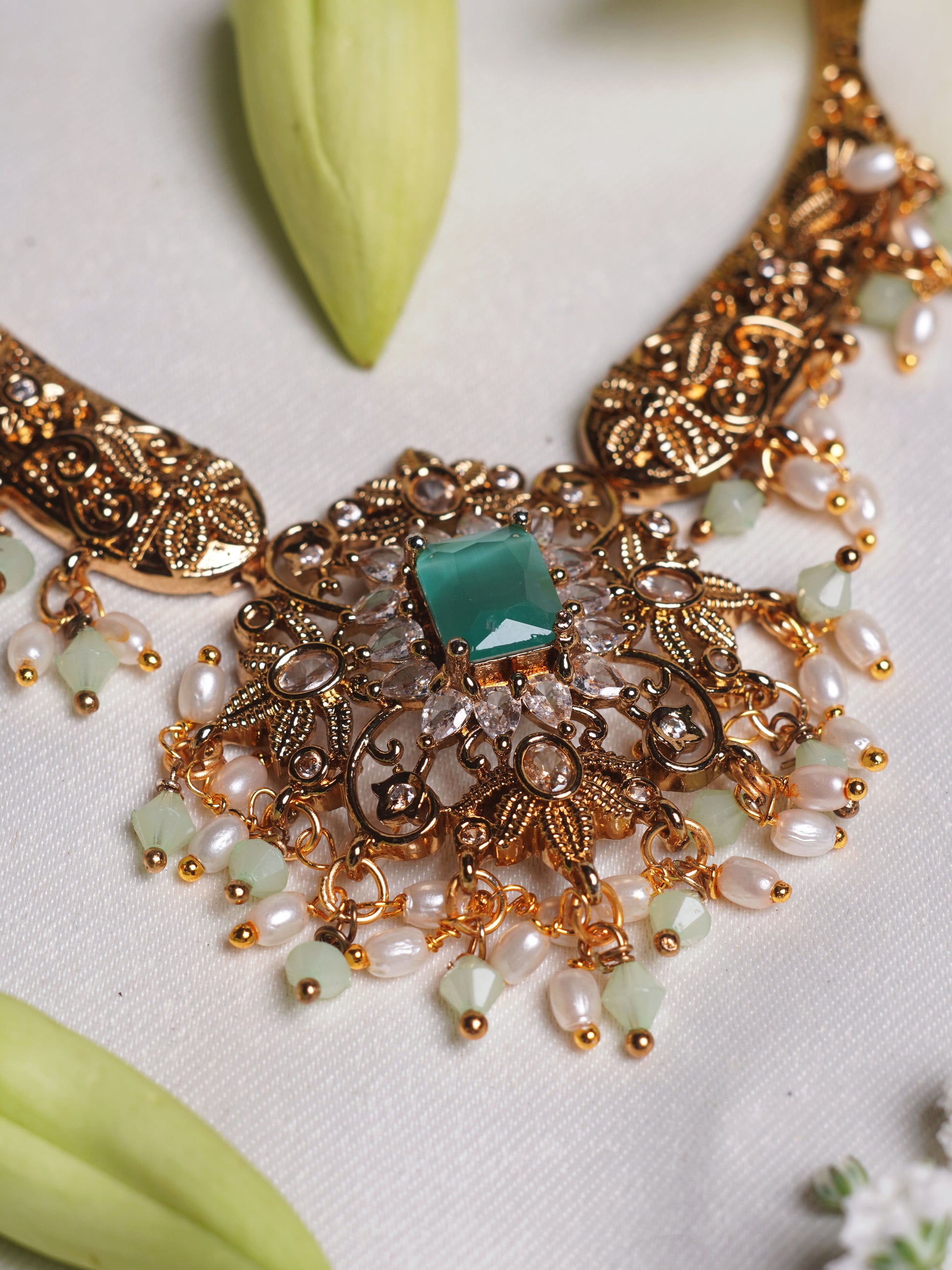 Mint Heritage Kundan Necklace Set