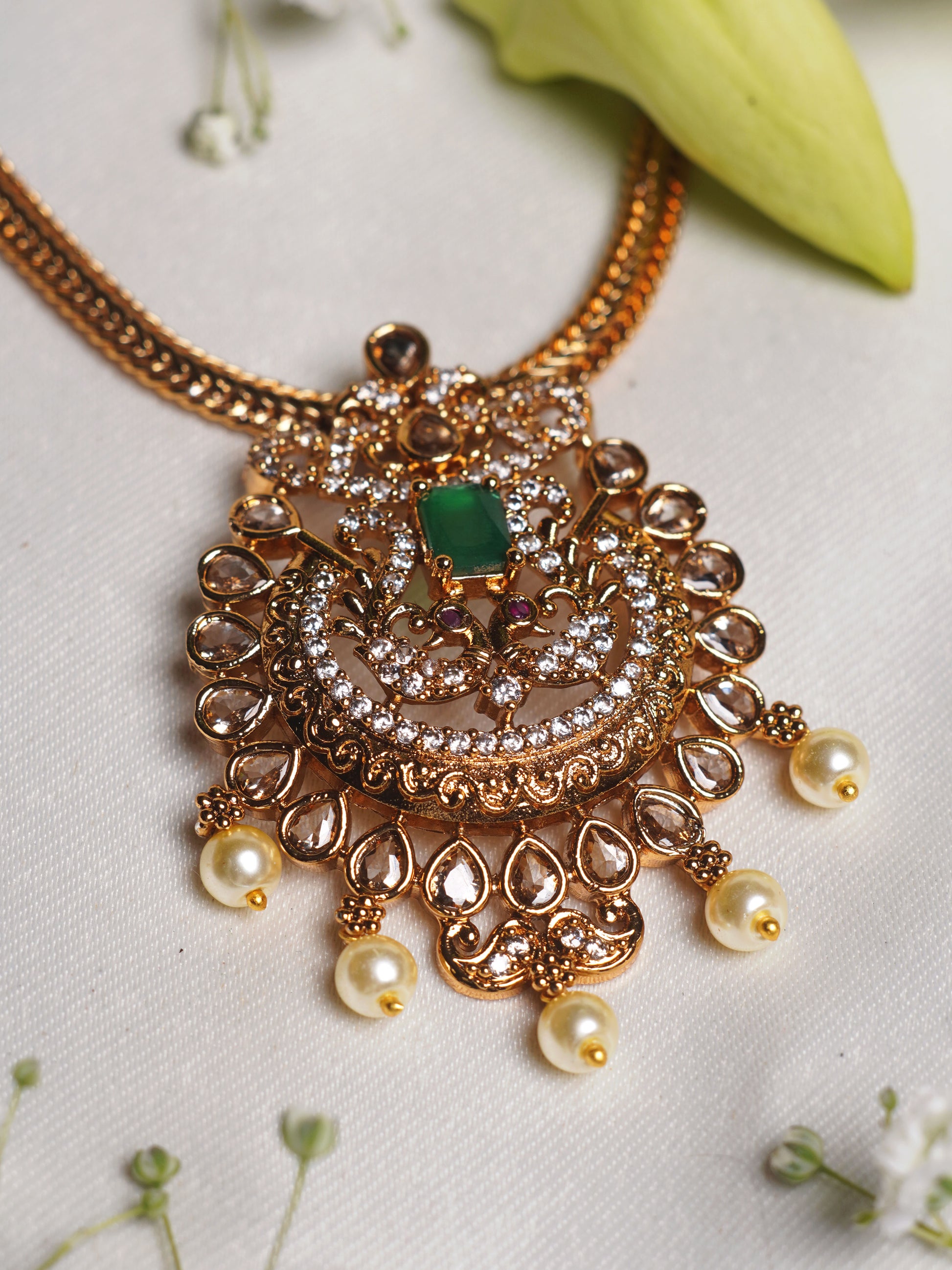 Emerald-Tone Ornate Kundan Pendant Necklace