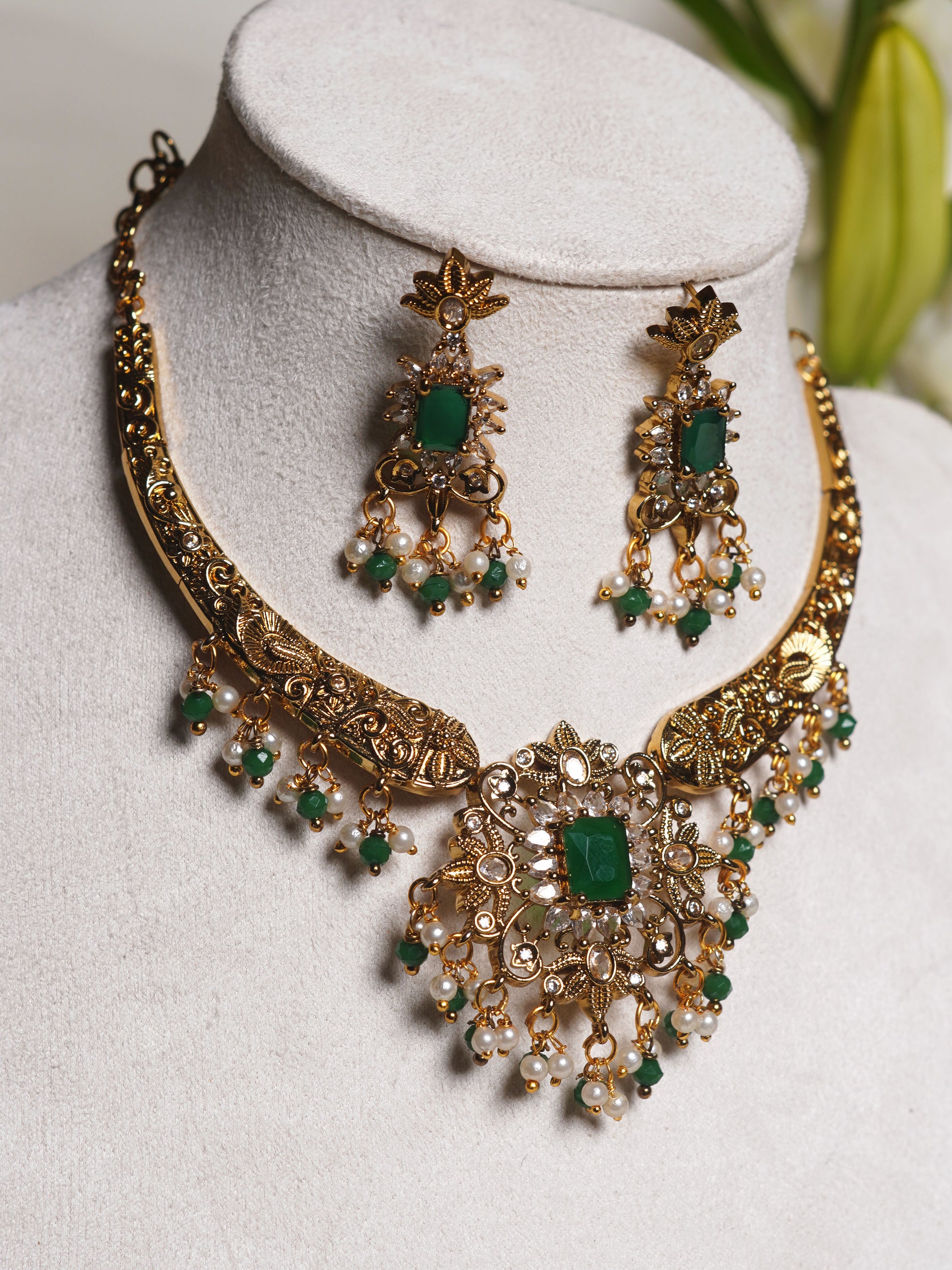 Emerald-Tone Heritage Kundan Necklace Set