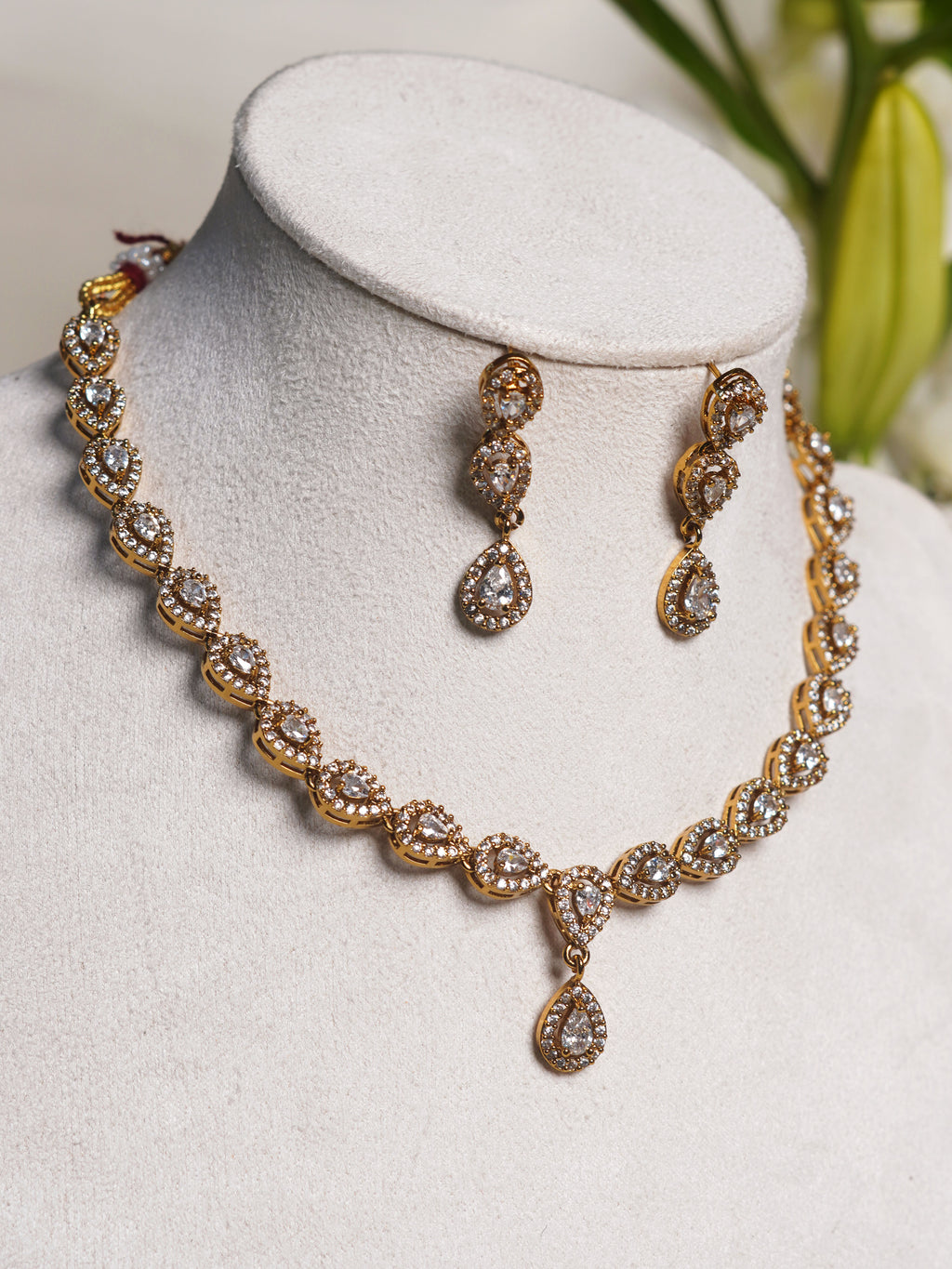 Ivory Teardrop Tennis Necklace Set