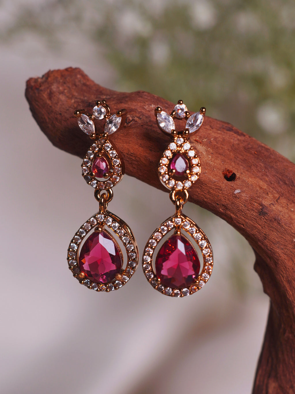 Crimson Teardrop Vine Necklace Set