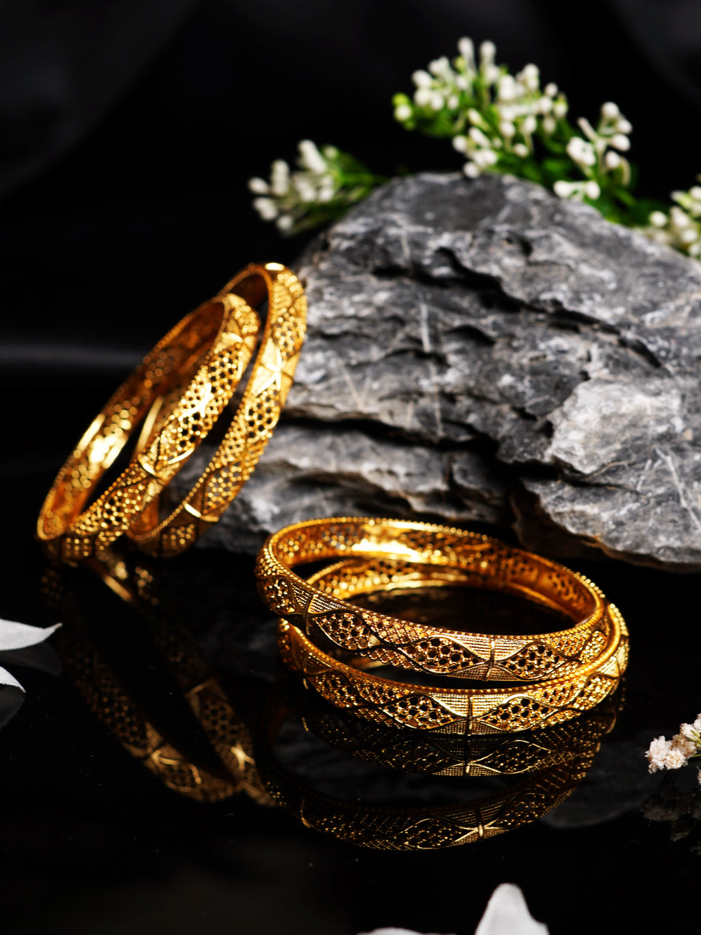 Diamond Jali Design Gold Bangle Set