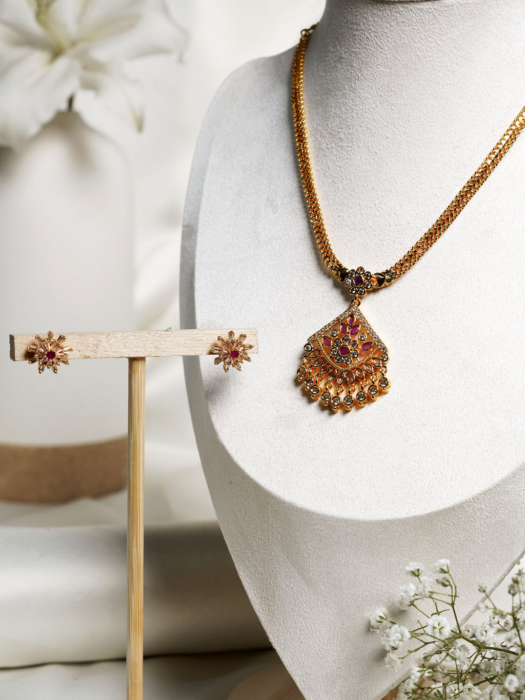 Rose Petal Kundan Drop Necklace Set