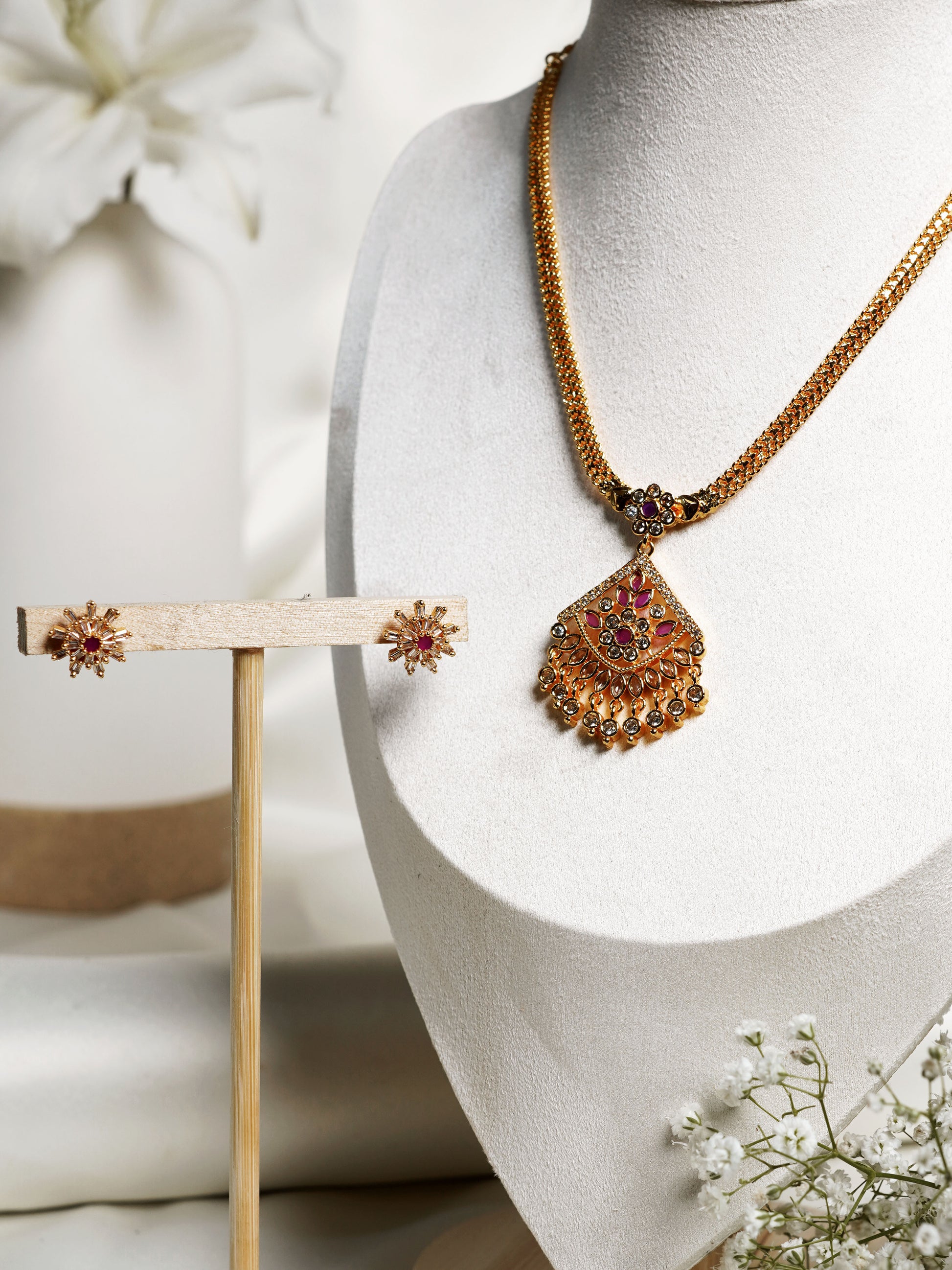 Rose Petal Kundan Drop Necklace Set