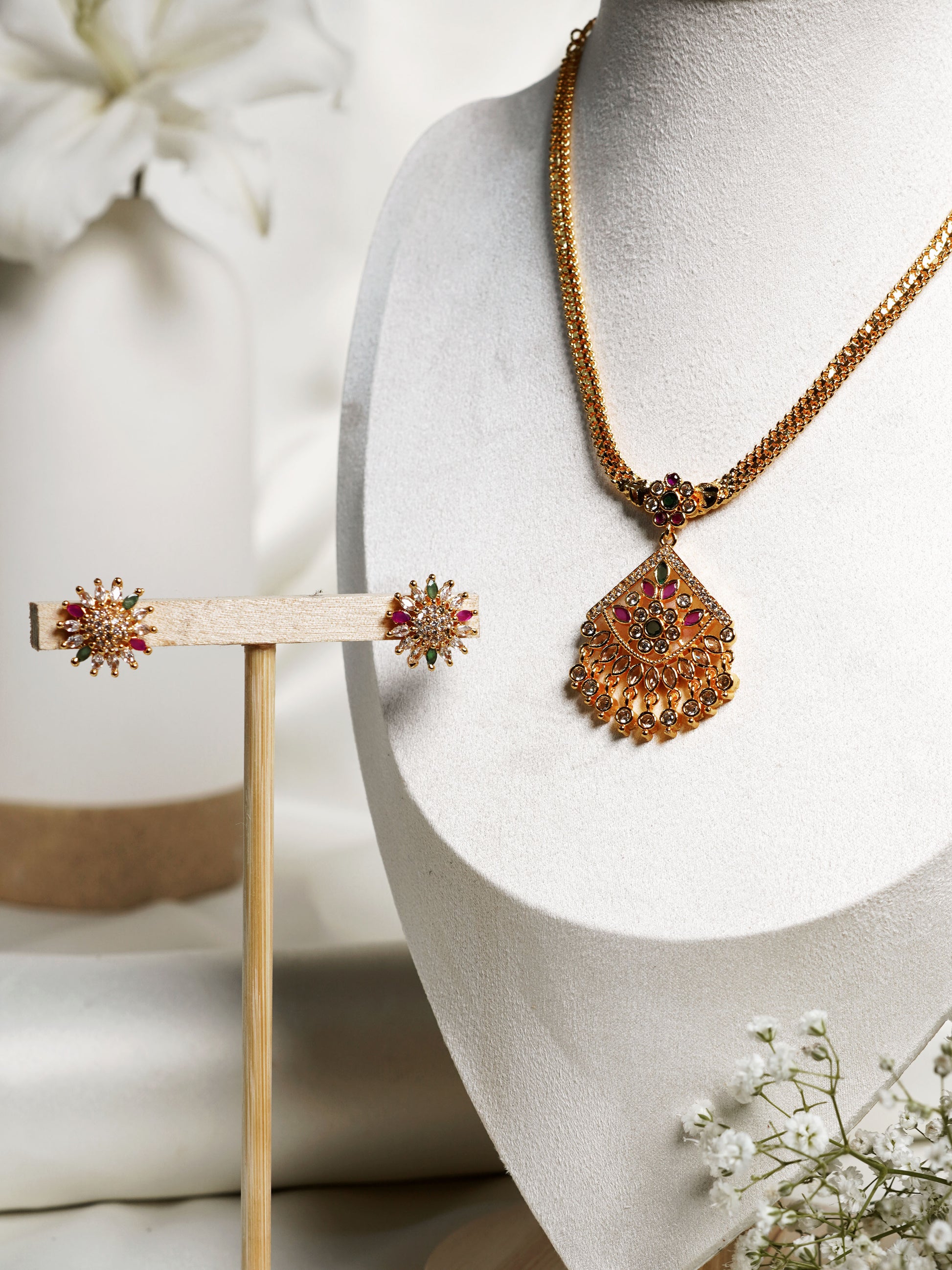 Royal Petal Kundan Drop Necklace Set