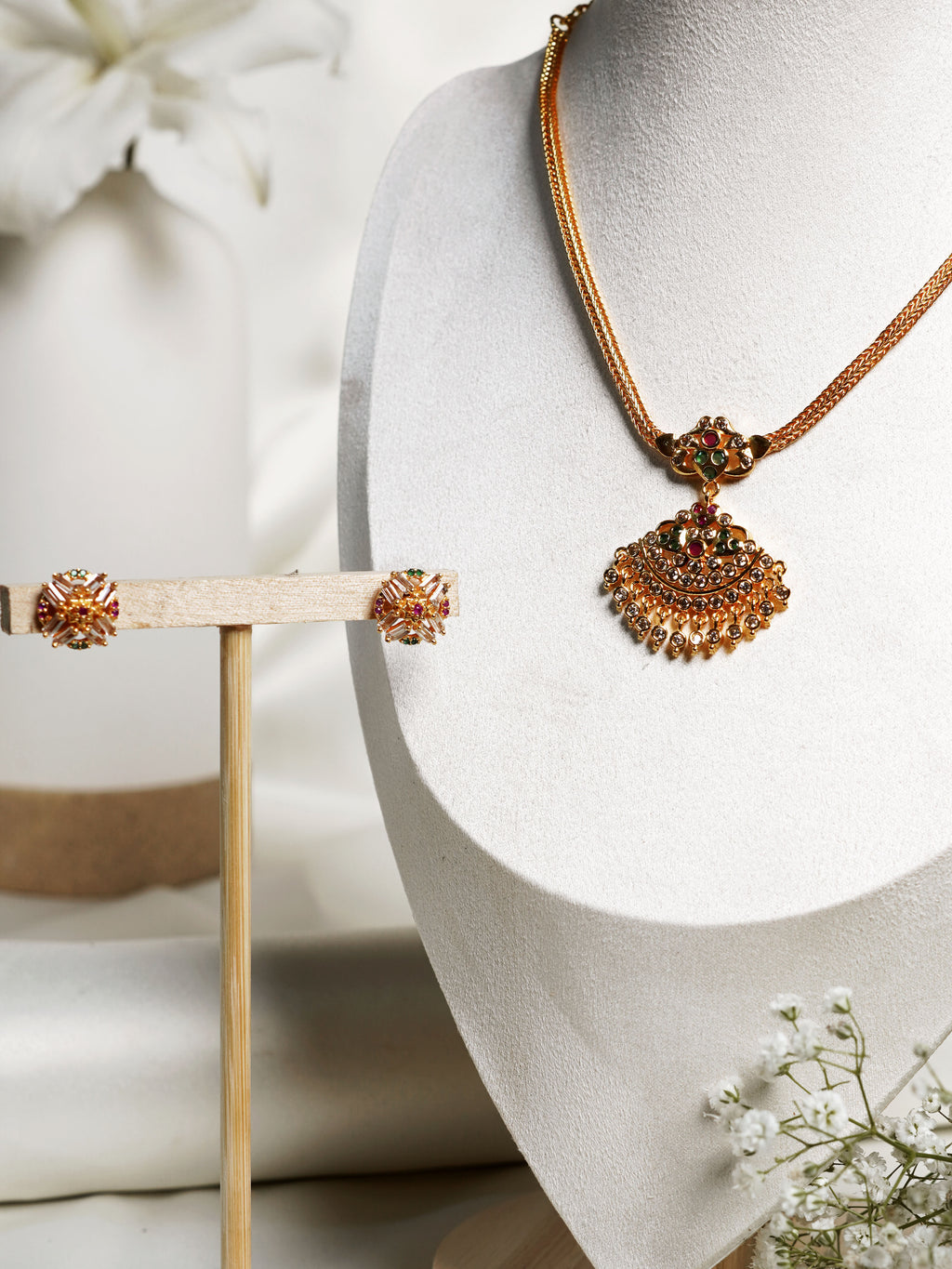 Celestial Crescent Kundan Necklace Set