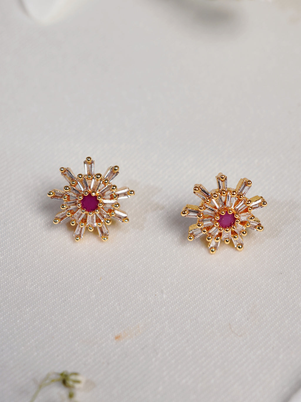 Blush Lotus Kundan Fan Necklace Set