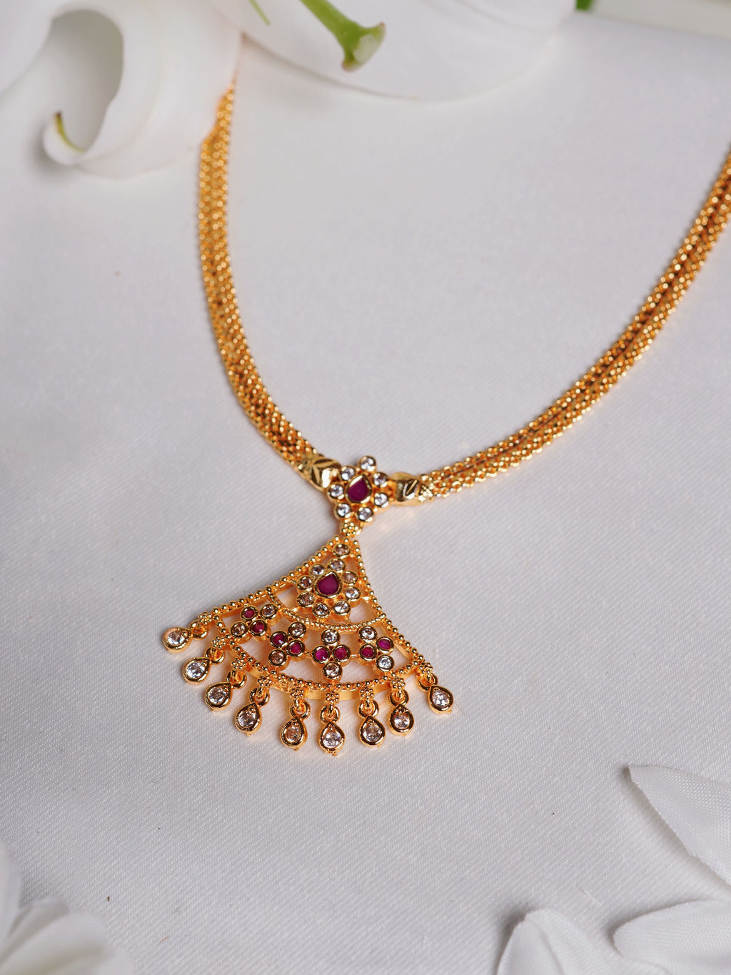 Royal Arc Kundan Drop Necklace Set