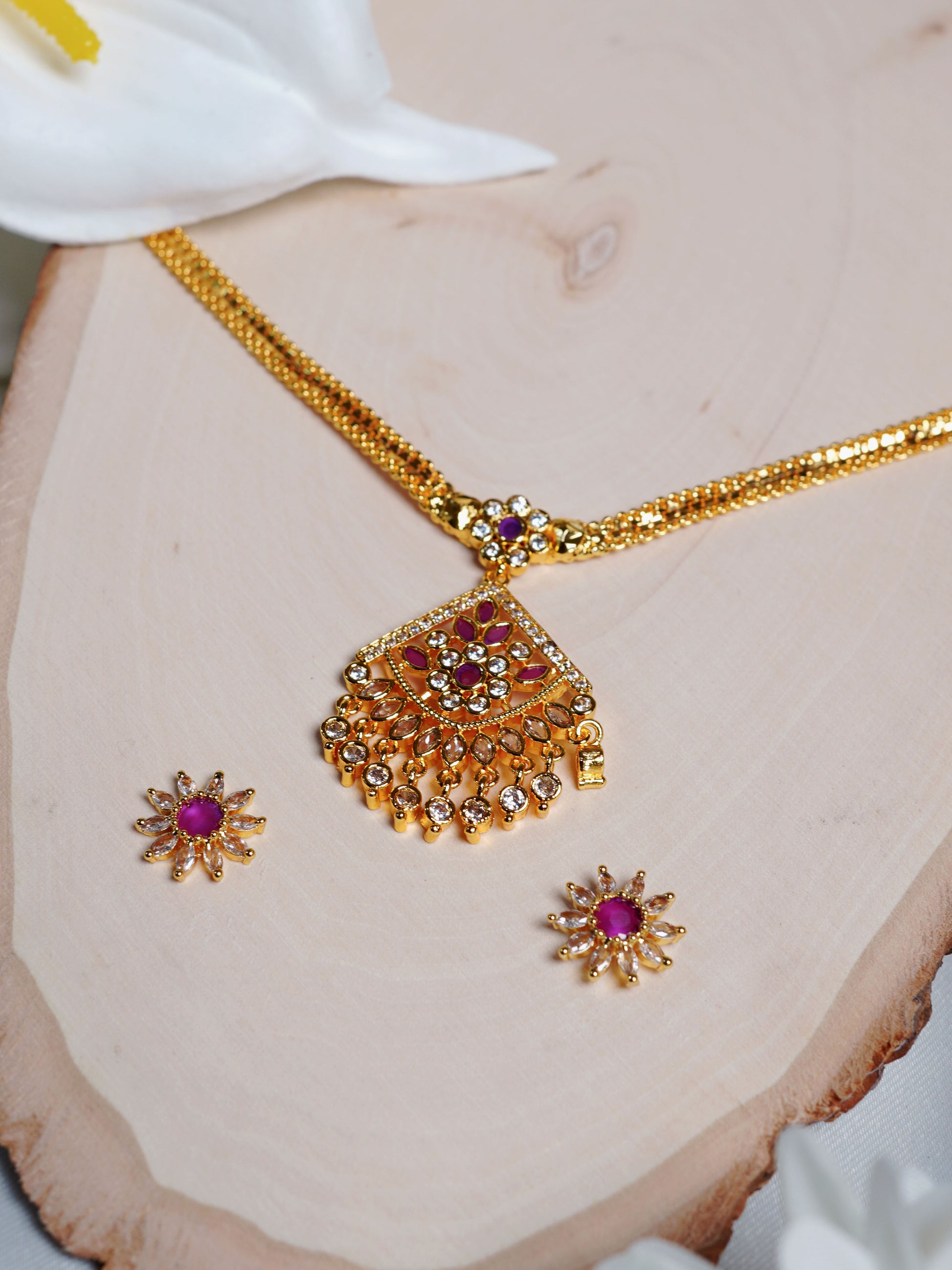 Blush Lotus Kundan Necklace Set