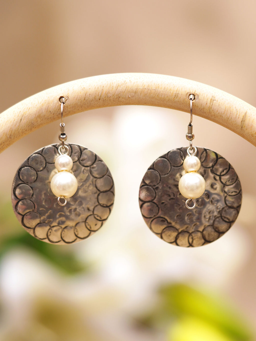 Ivory Pearl Textured Disc Earrings