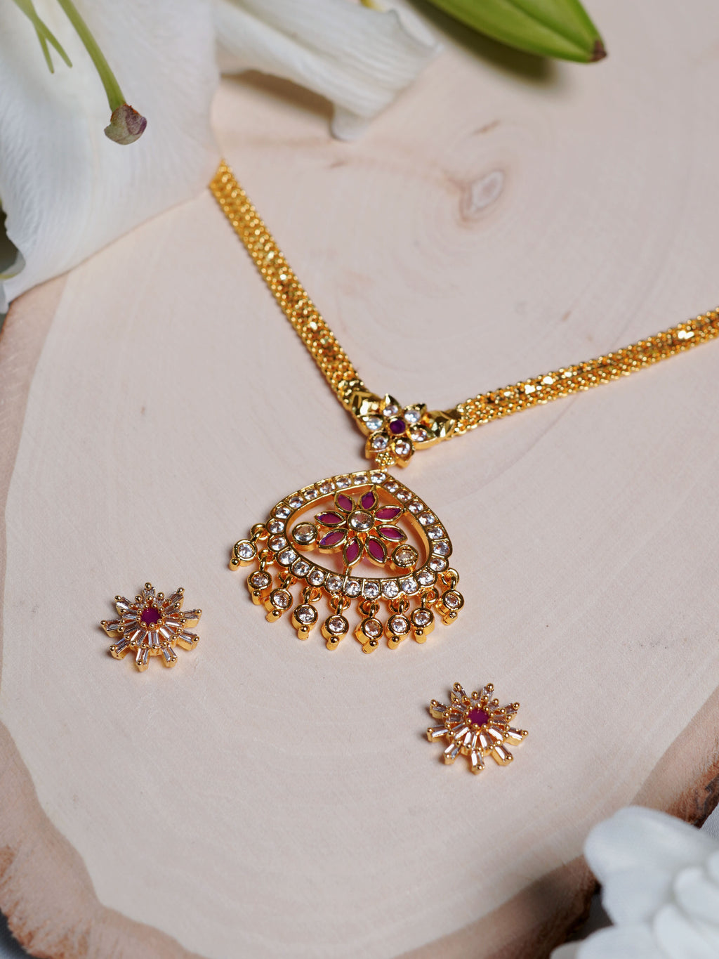Blush Lotus Kundan Fan Necklace Set