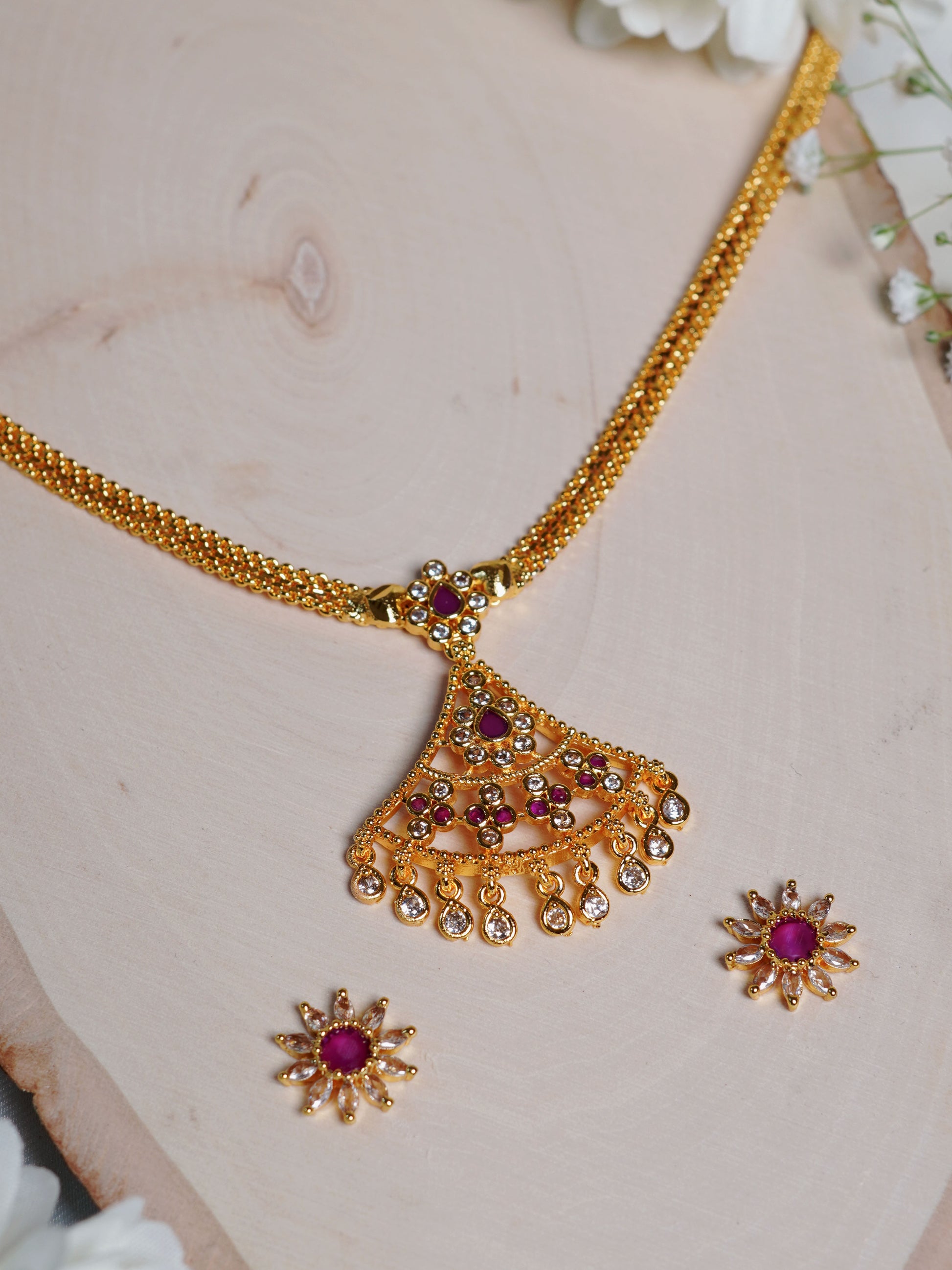 Royal Arc Kundan Drop Necklace Set