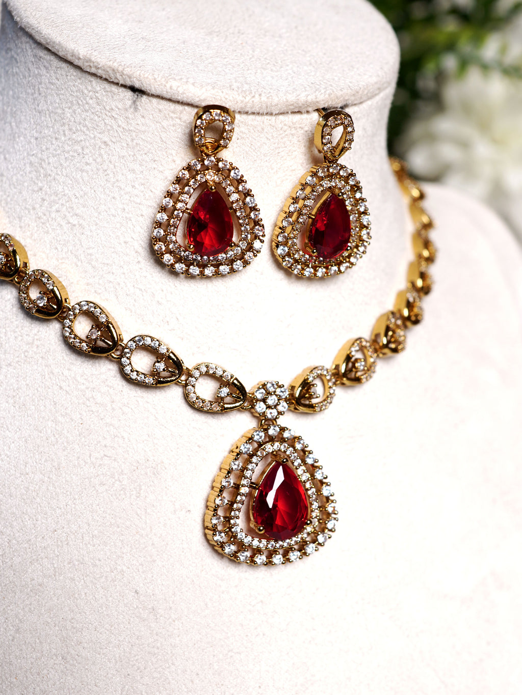 Crimson Teardrop Halo Necklace Set