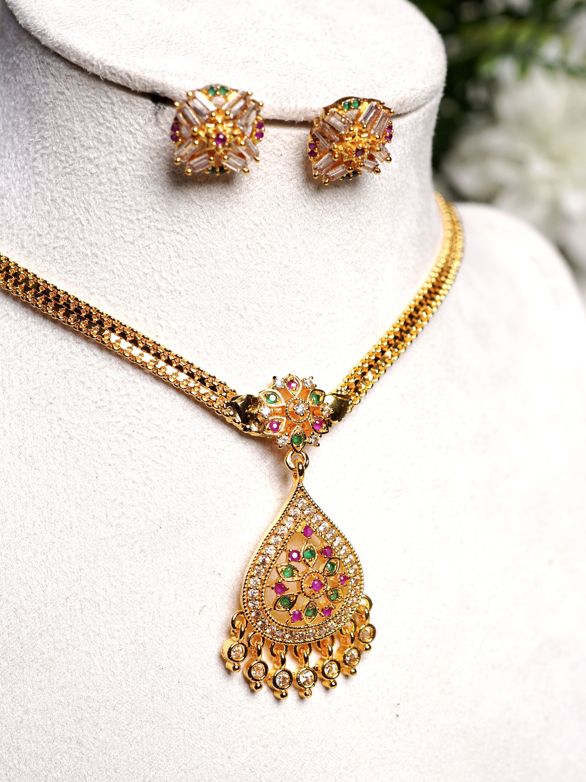 Multicolor Teardrop Floral Pendant Necklace Set