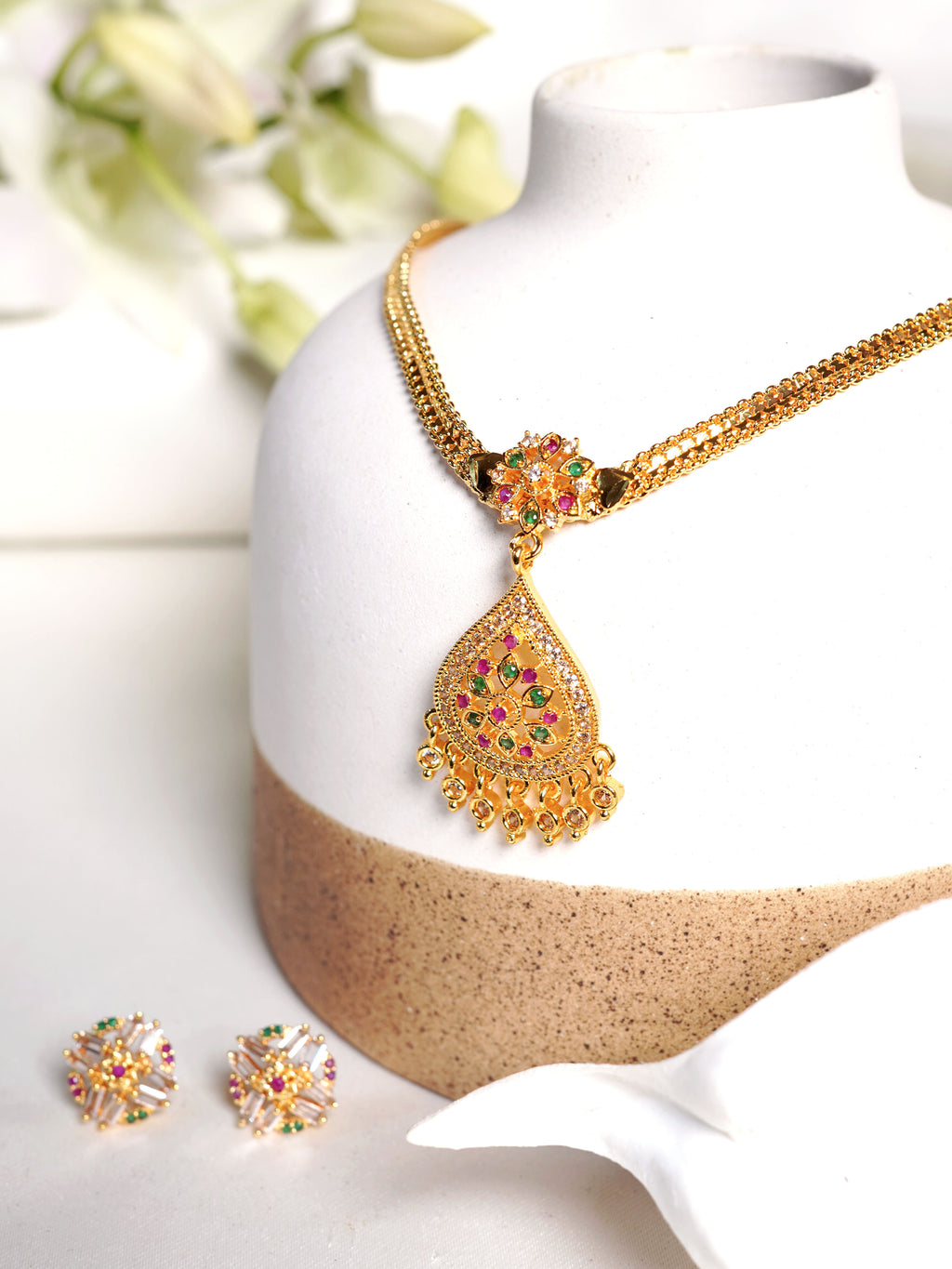 Multicolor Teardrop Floral Pendant Necklace Set