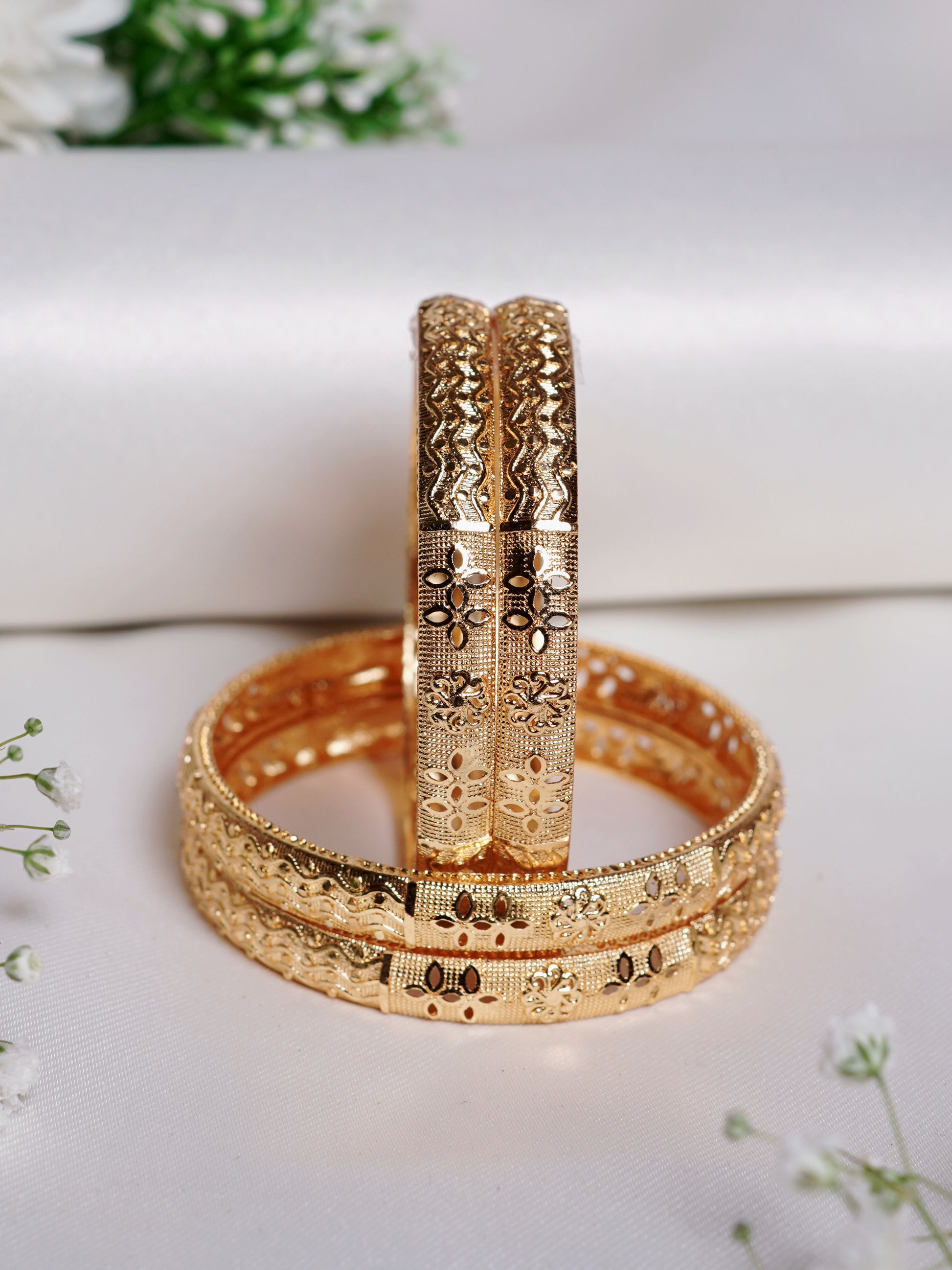 Floral Wave Design Gold Bangle Set