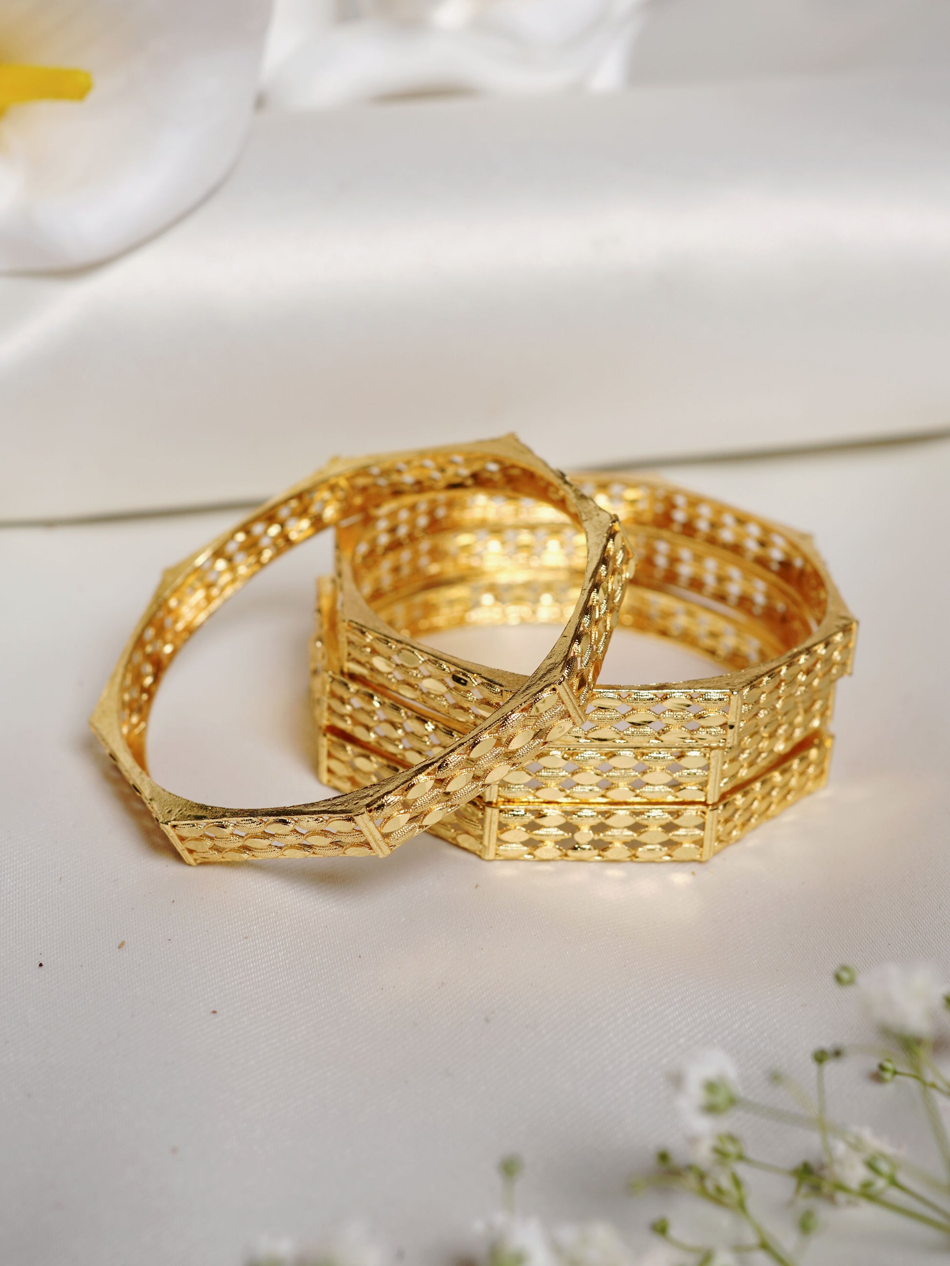 Diamond Jali Gold Bangle Set