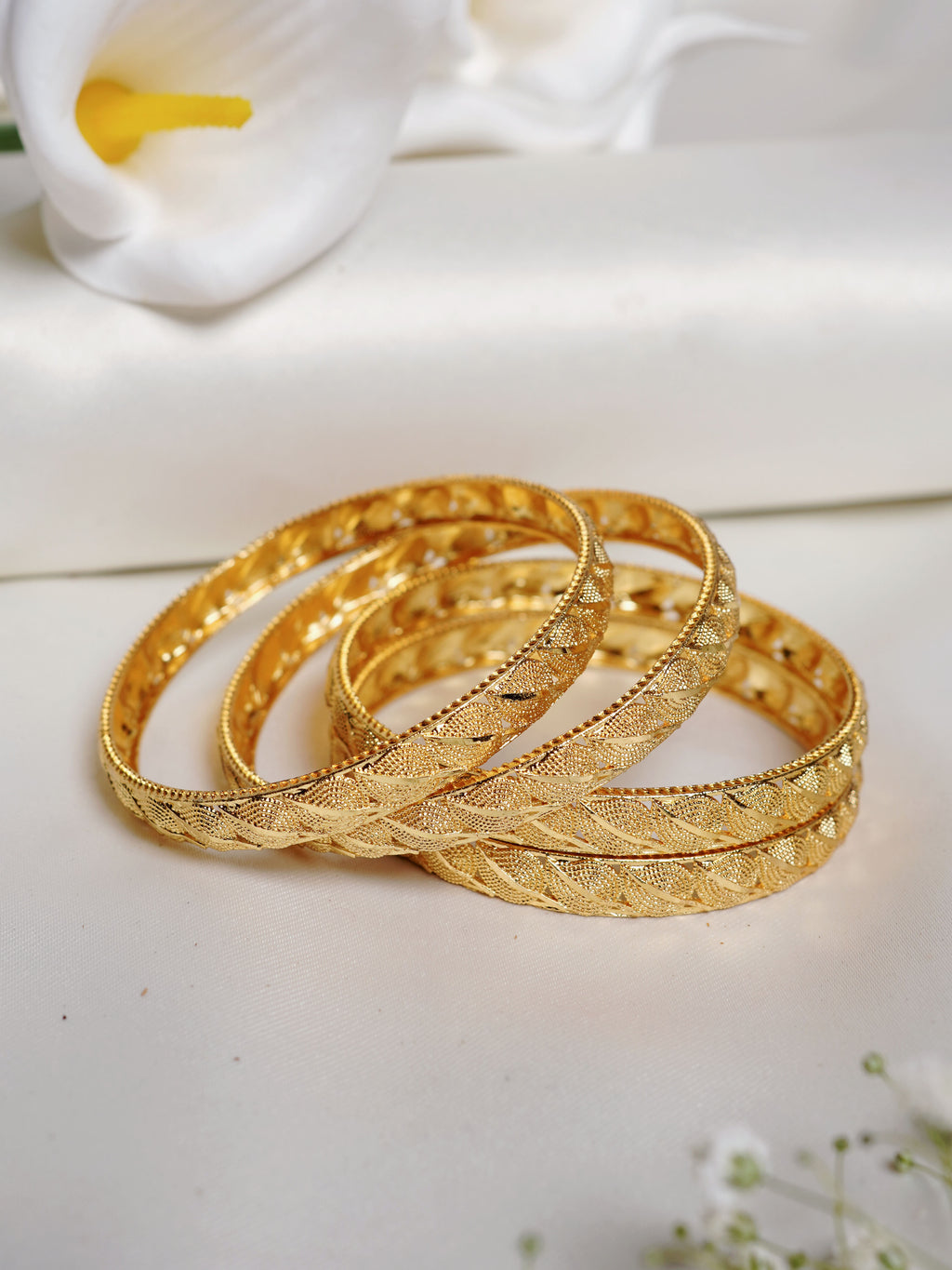 Leaf Texture Gold Bangle Set