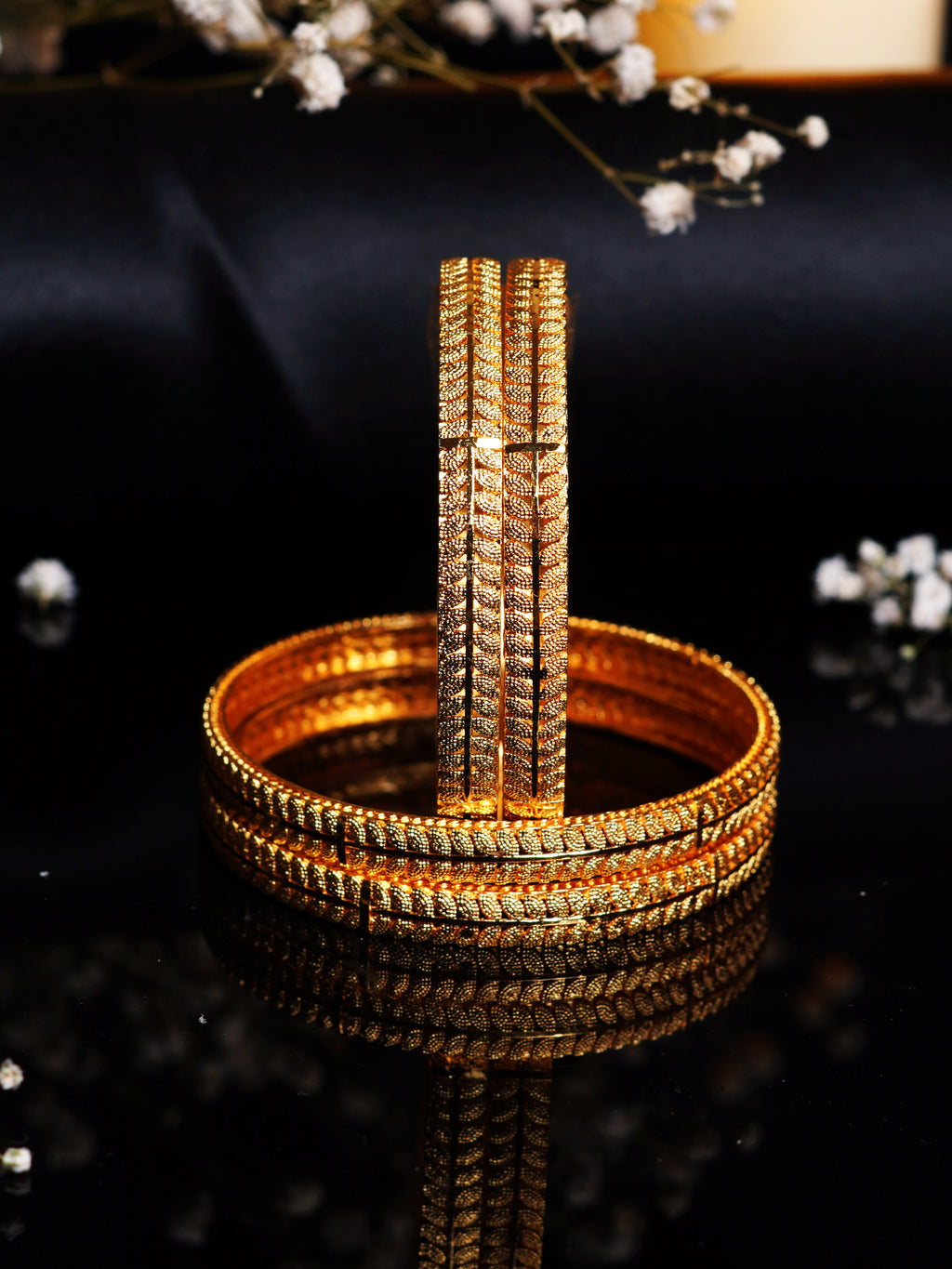 Leaf Pattern Textured Gold Bangle Set