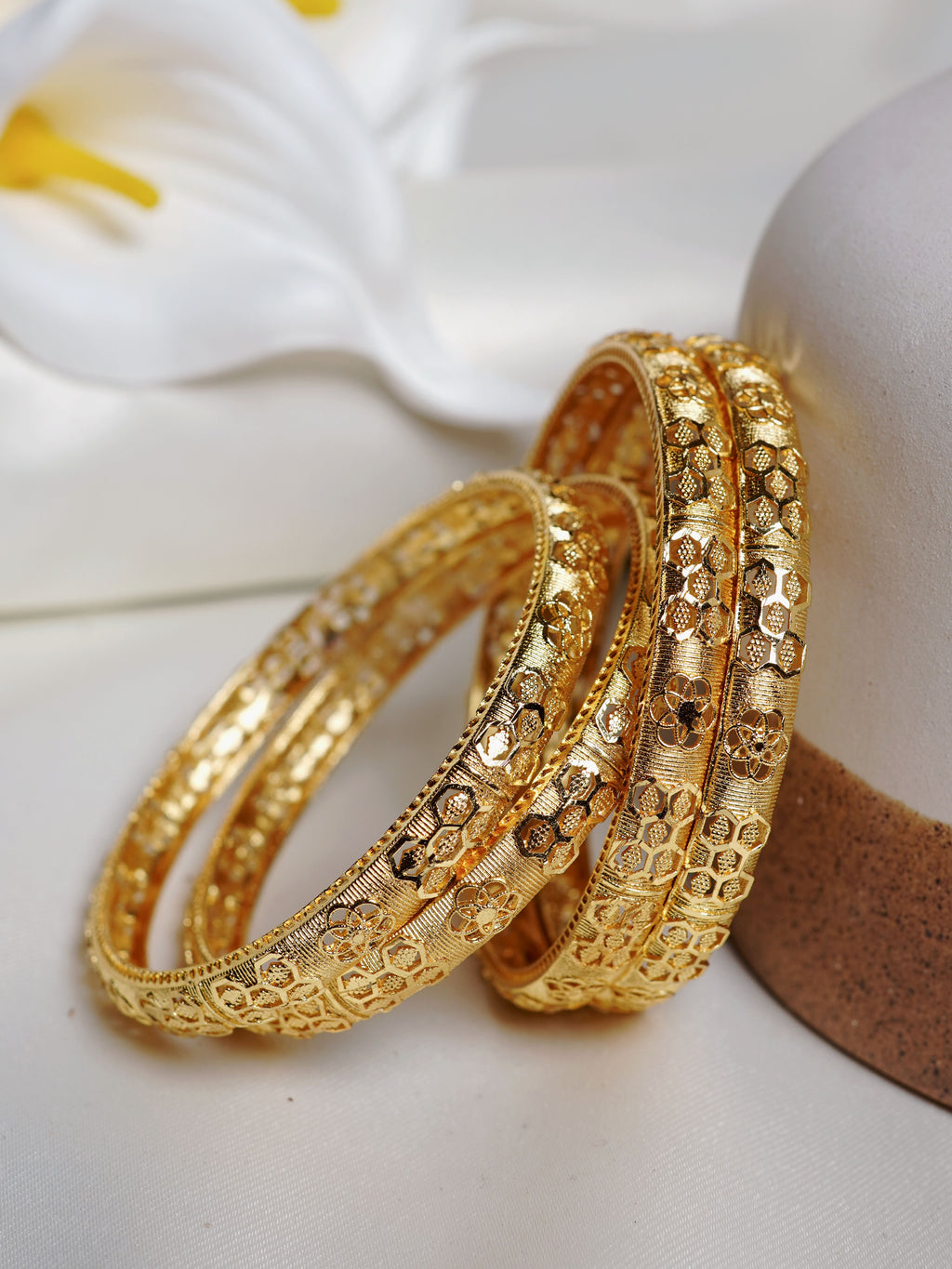 Floral Honeycomb Gold Bangle Set