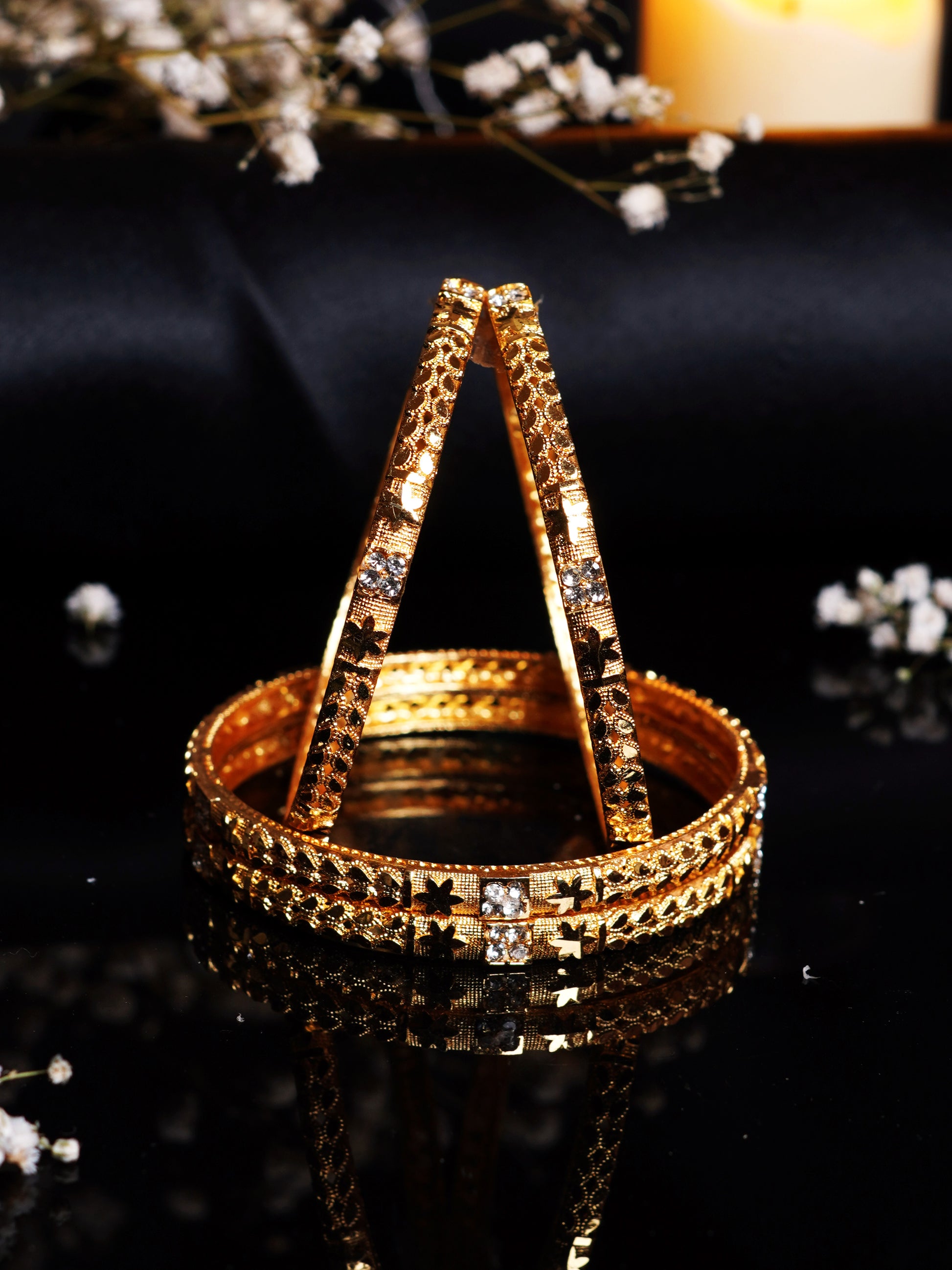Dual Tone Buti Design Bangle Set