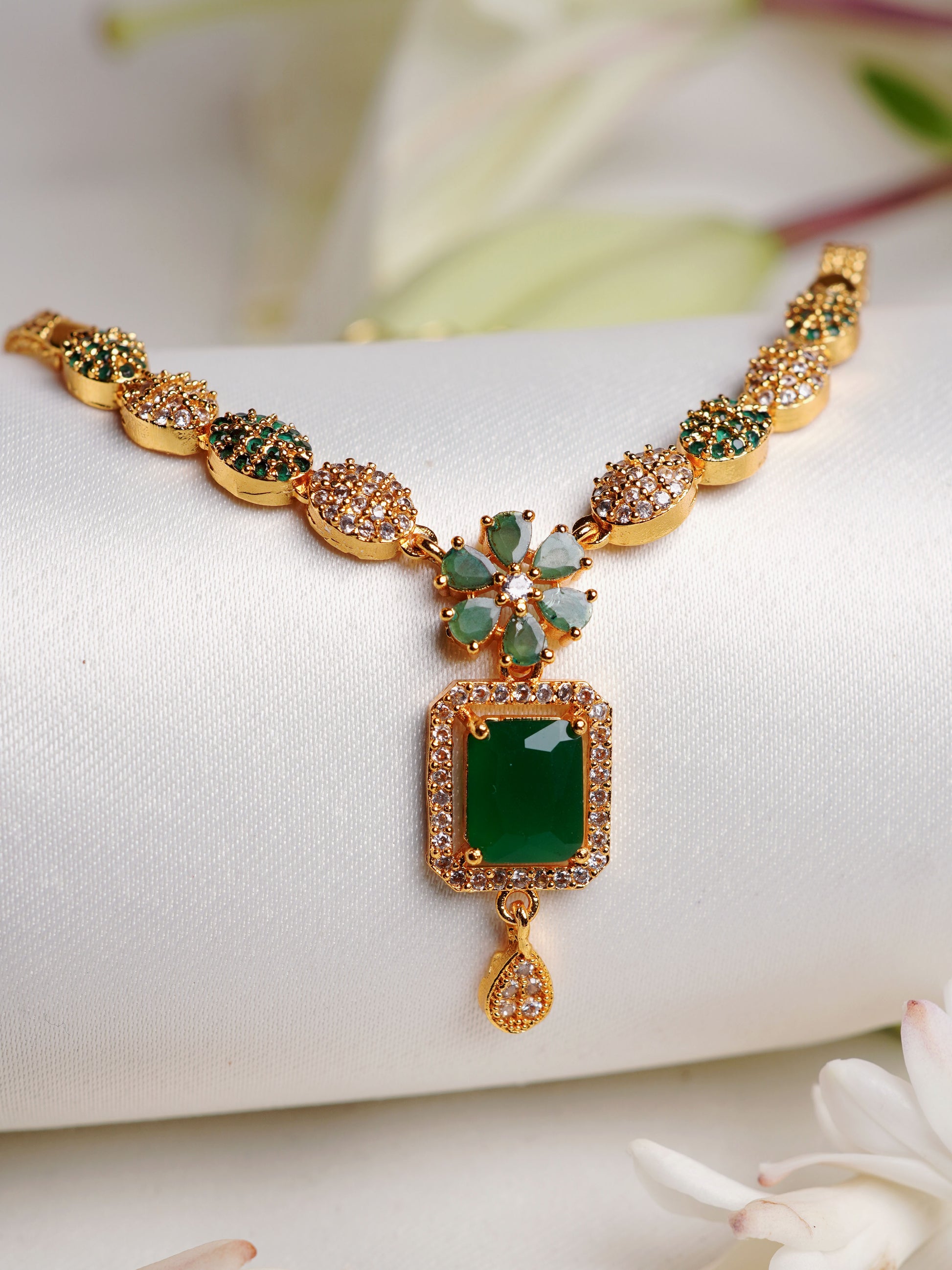 Emerald Bloom Crystal Pendant Necklace Set
