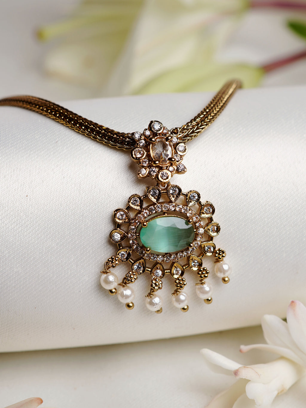 Mint Royale Pearl Drop Necklace Set