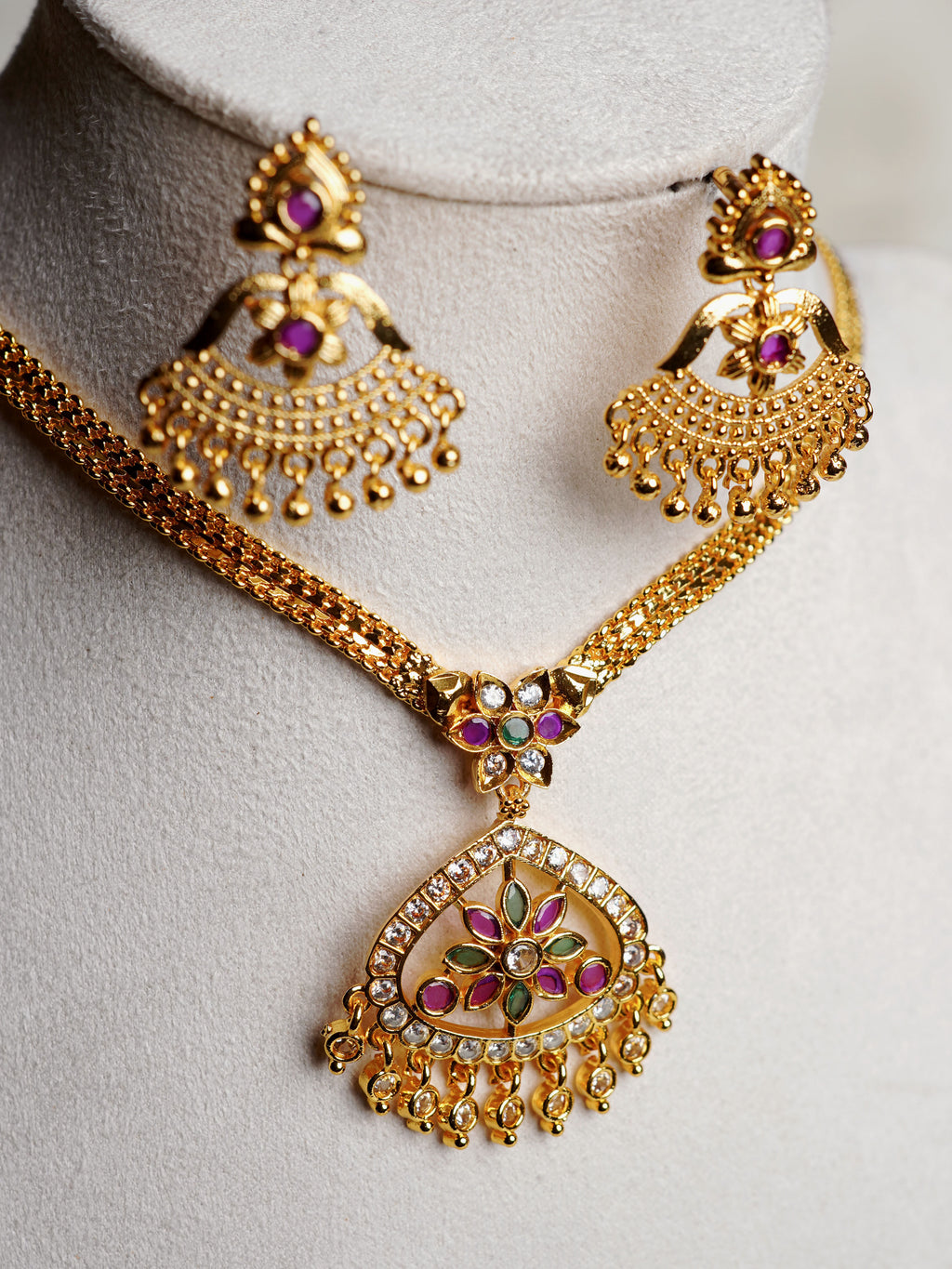 Rangoli Lotus Kundan Jhumka Necklace Set