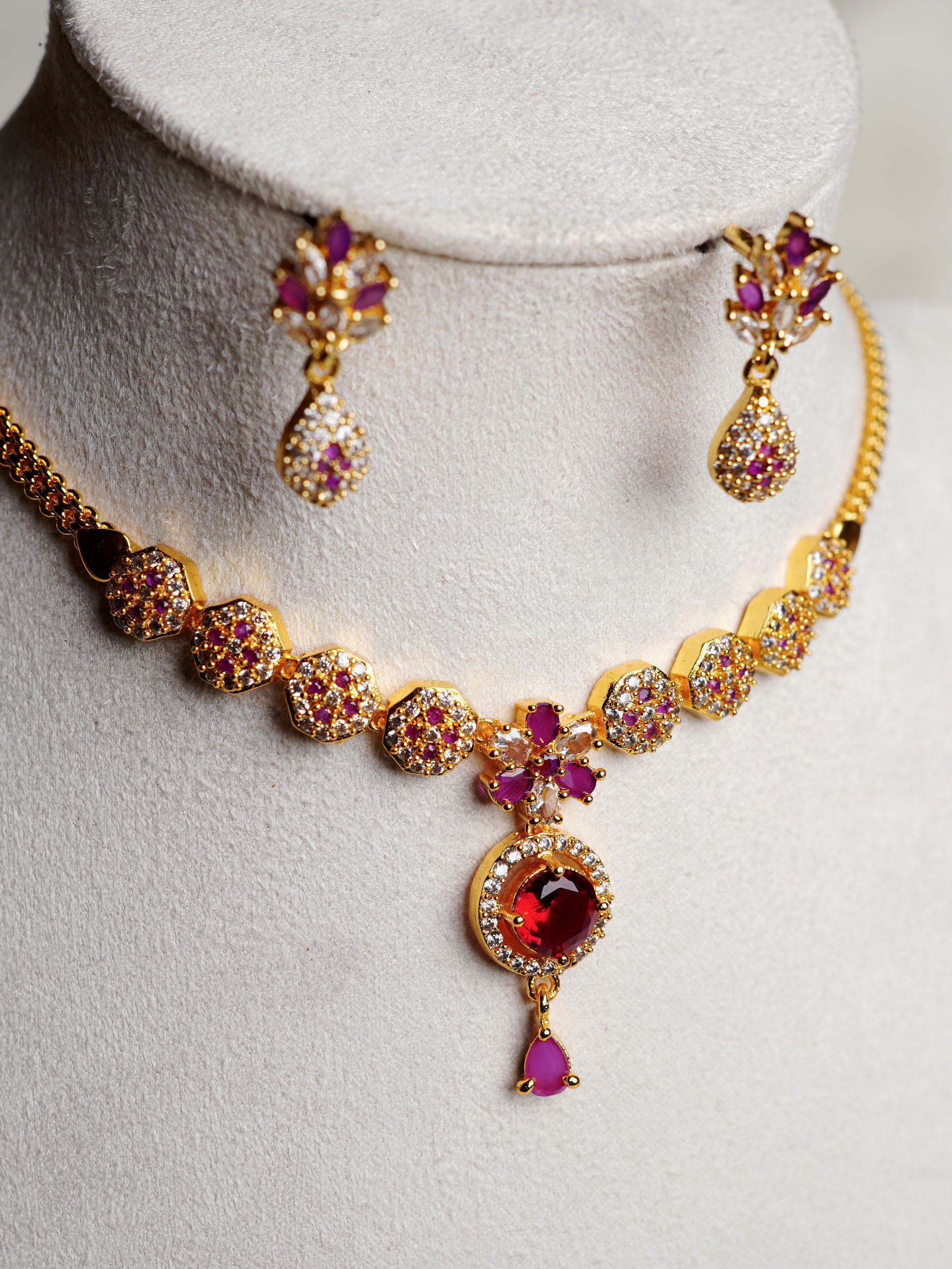 Crimson Radiance Floral Necklace Set