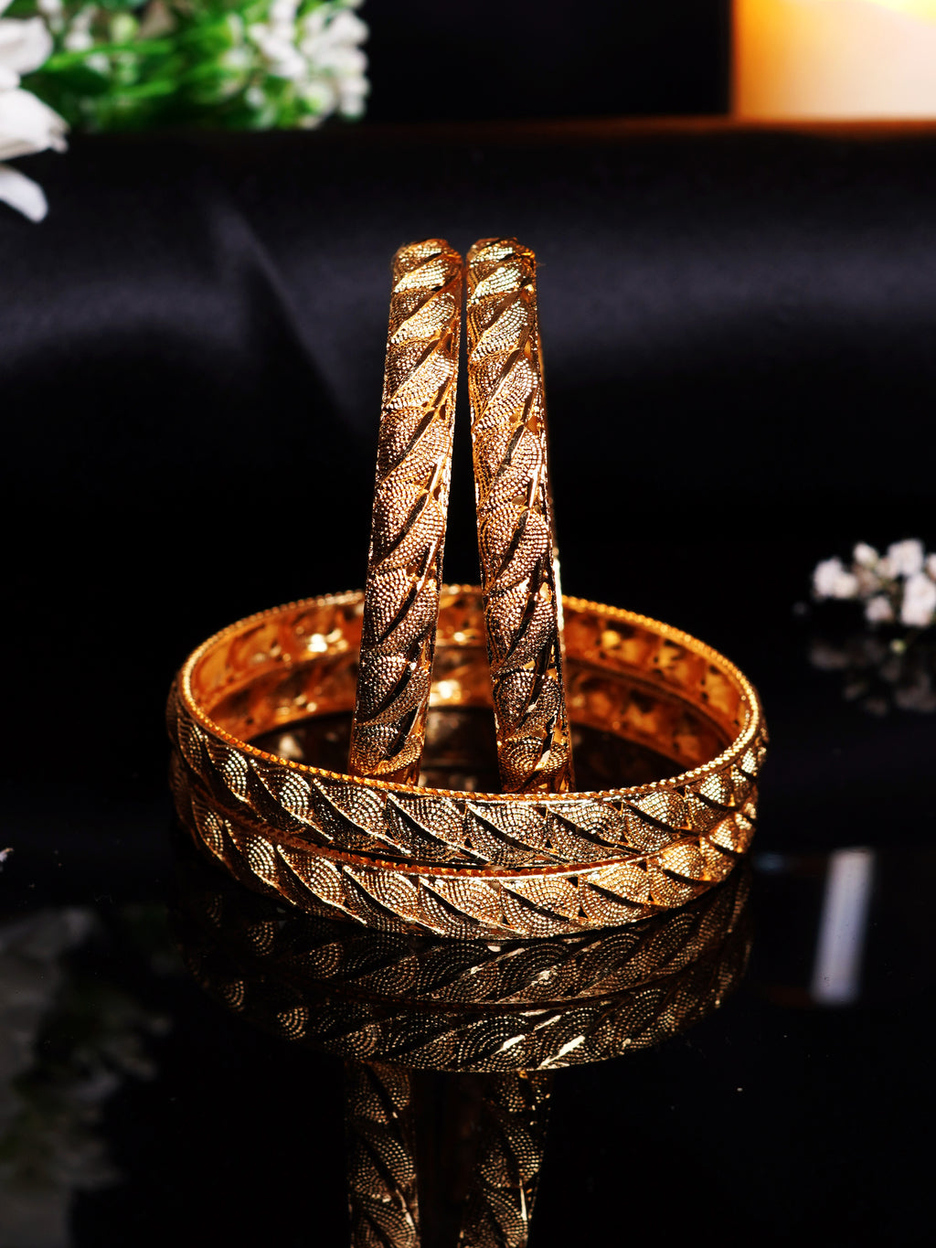 Leaf Pattern Gold Bangle Set