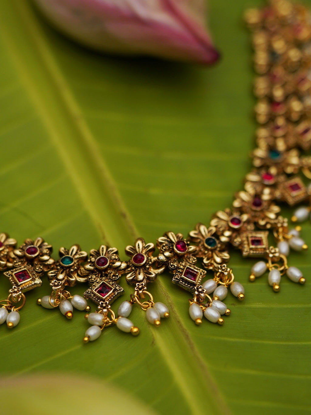 Floral Pearl Drop Antique Necklace Set