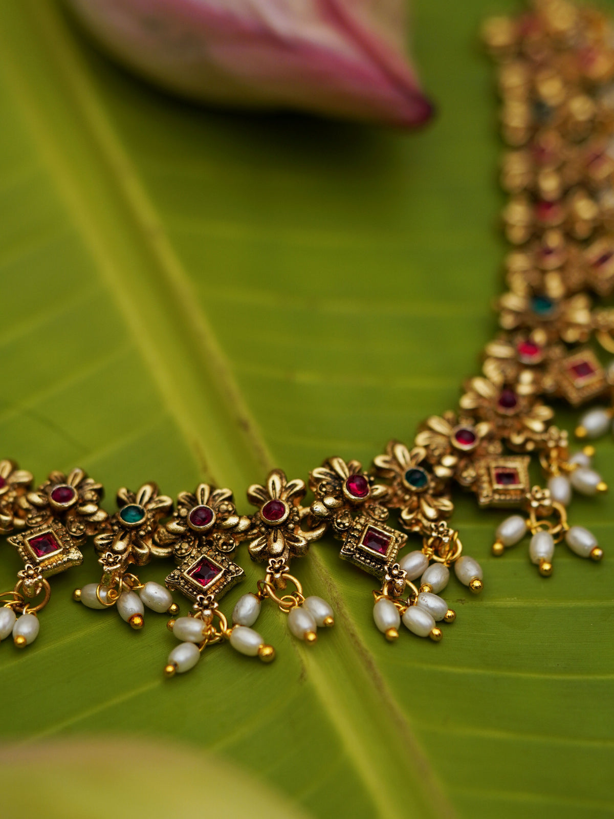 Floral Pearl Drop Antique Necklace Set