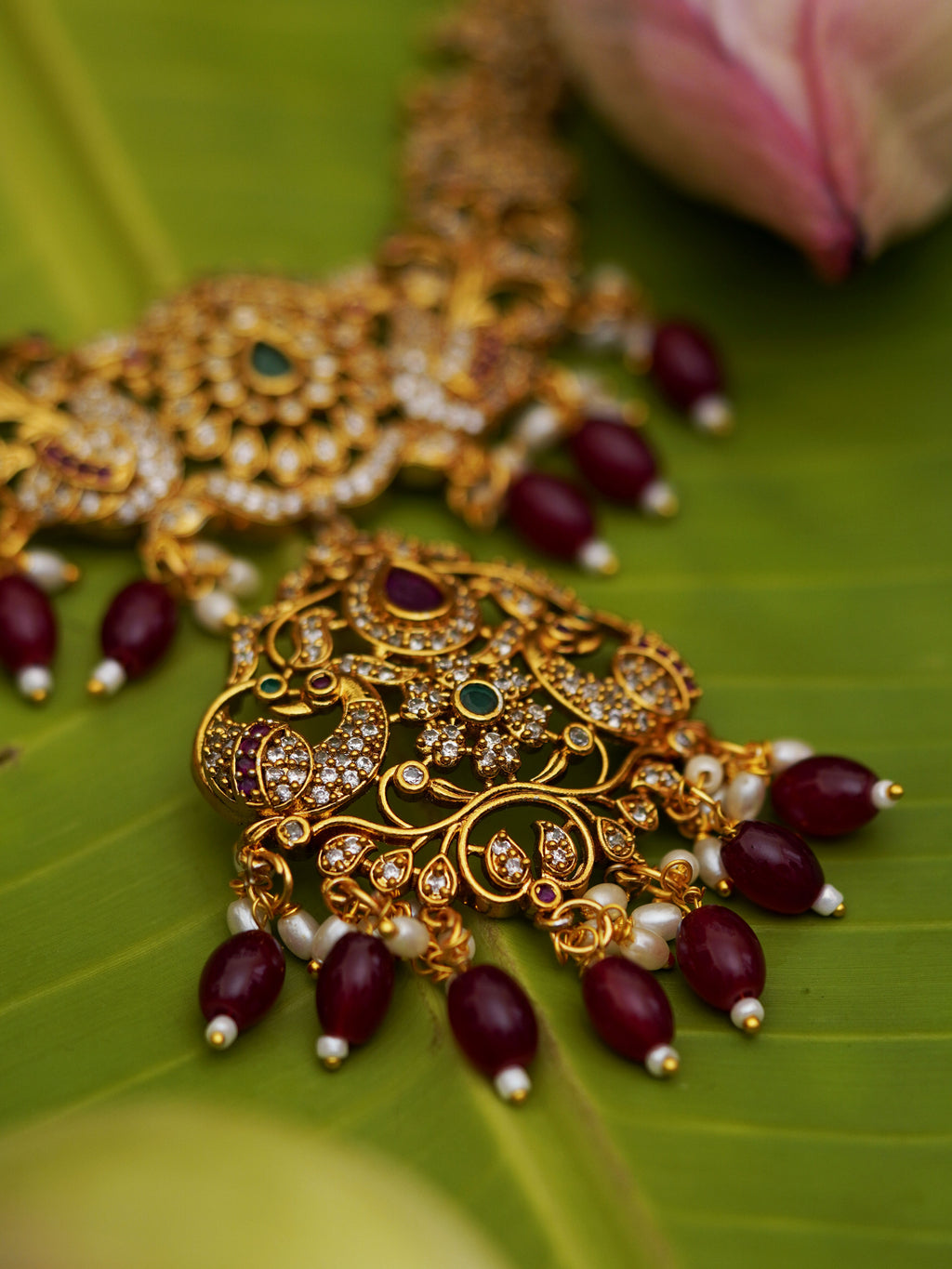 Peacock Kemp Pearl Bridal Necklace Set