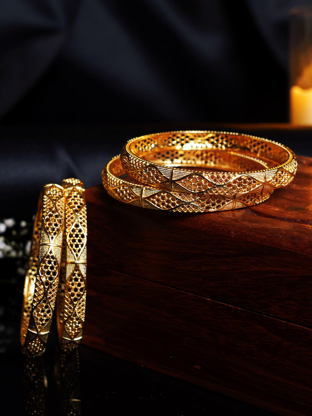 Diamond Jali Design Gold Bangle Set