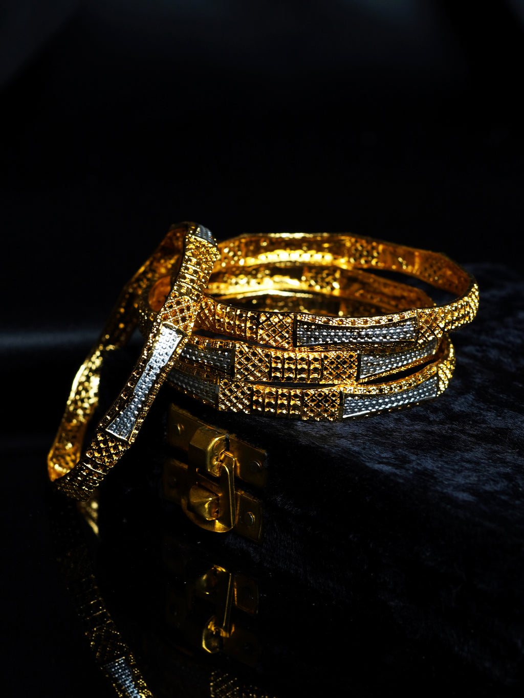 Dual Tone Geometric Jali Bangle Set