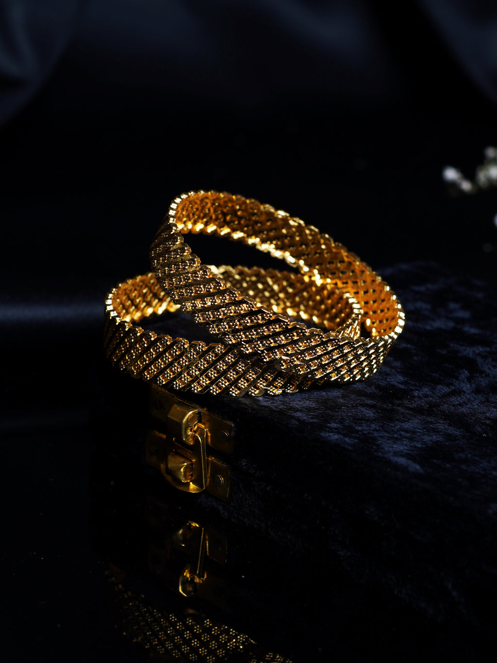 Floral Cutwork Gold Bangle Set
