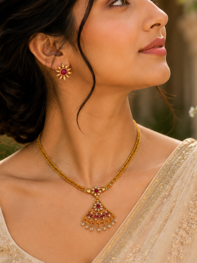 Royal Arc Kundan Drop Necklace Set
